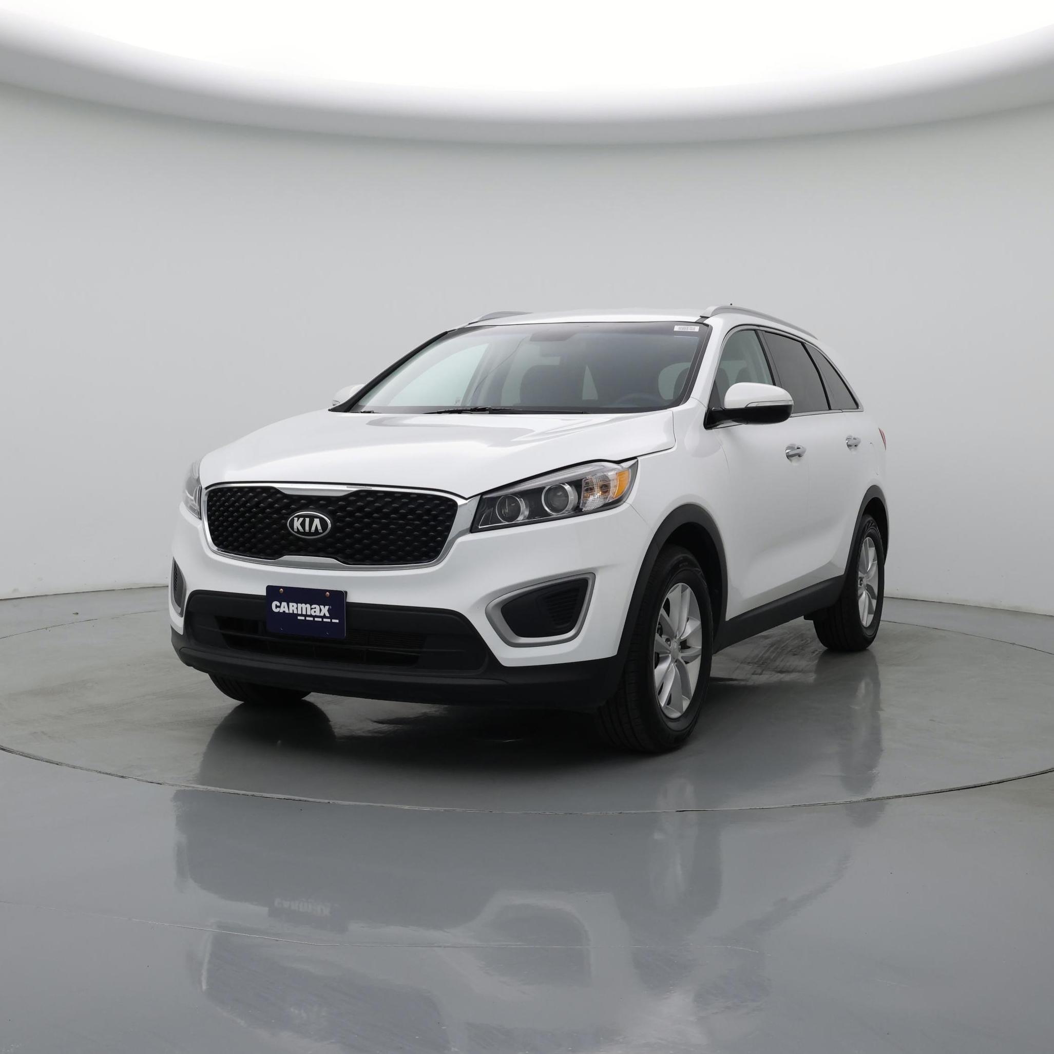 Thumbnail: 2017 Kia Sorento - 4