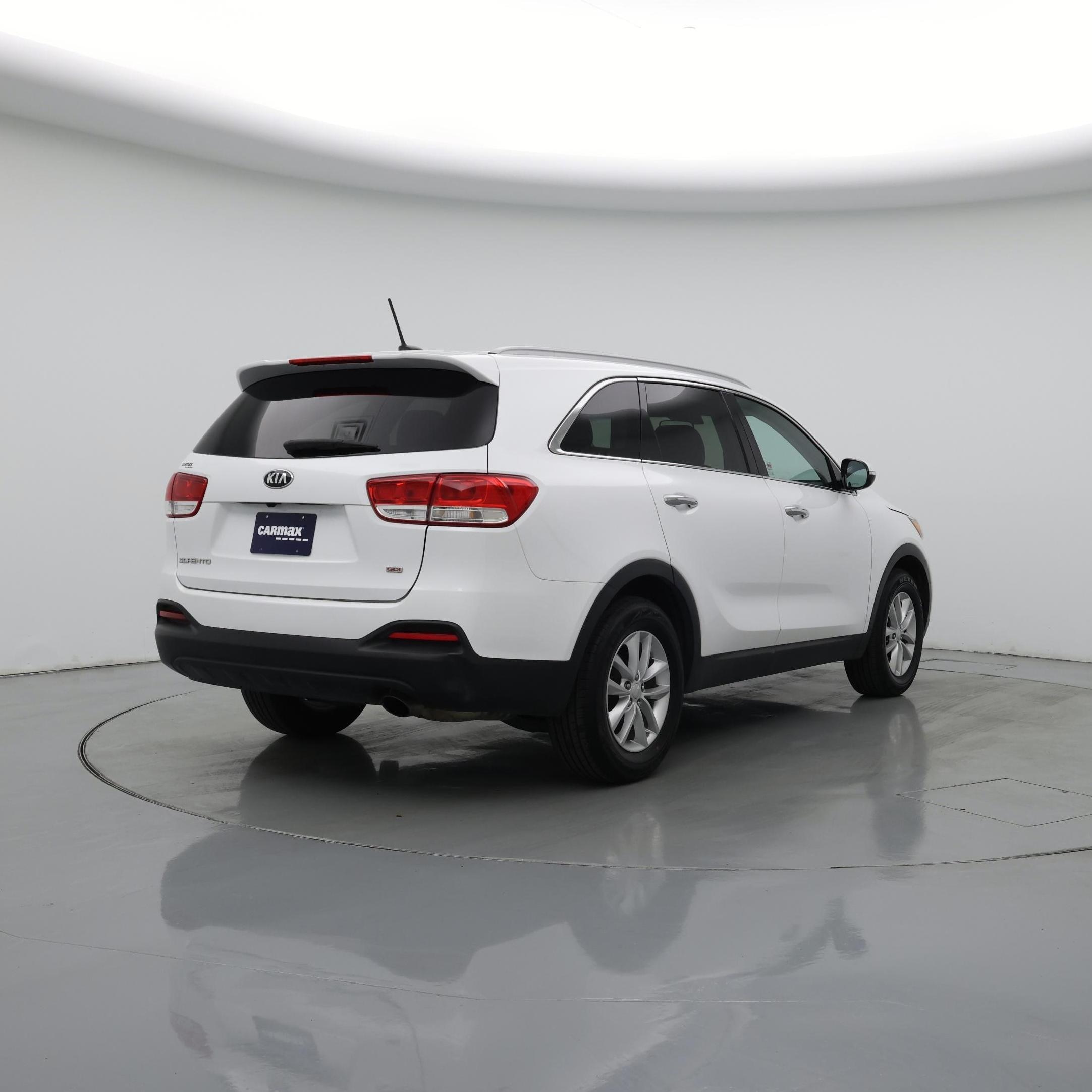 Thumbnail: 2017 Kia Sorento - 8