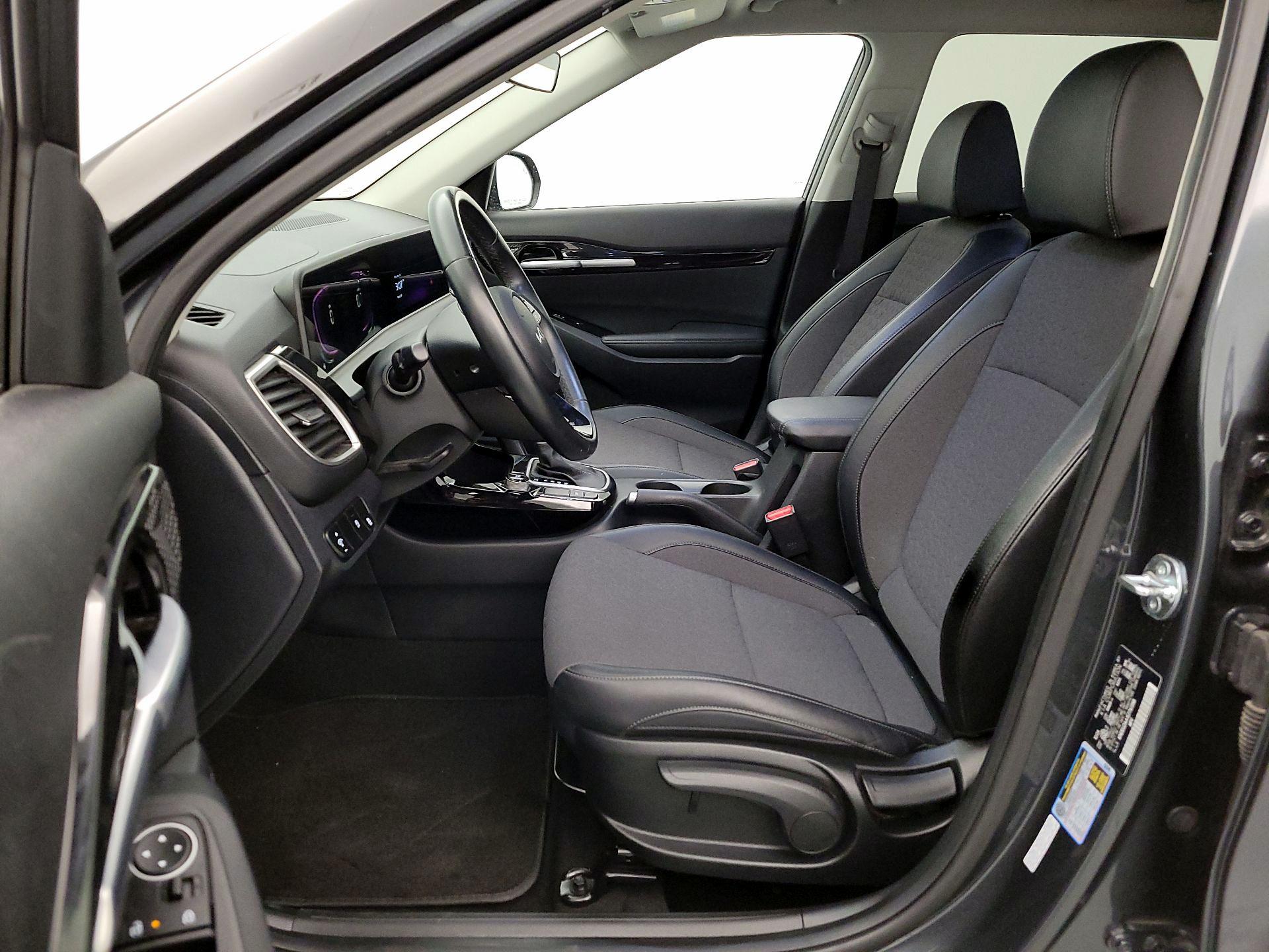 Thumbnail: 2025 Kia Seltos - 11