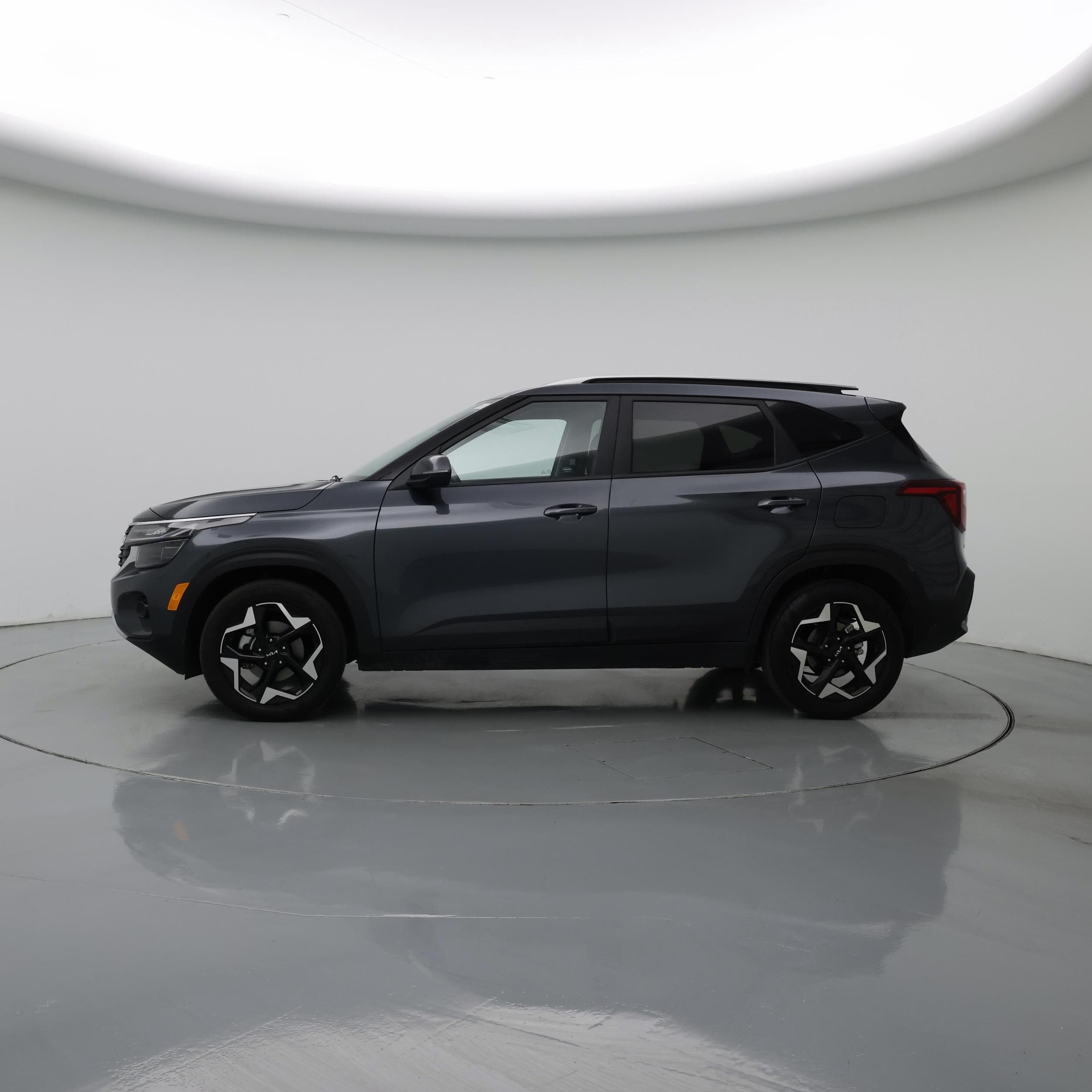 Thumbnail: 2025 Kia Seltos - 3