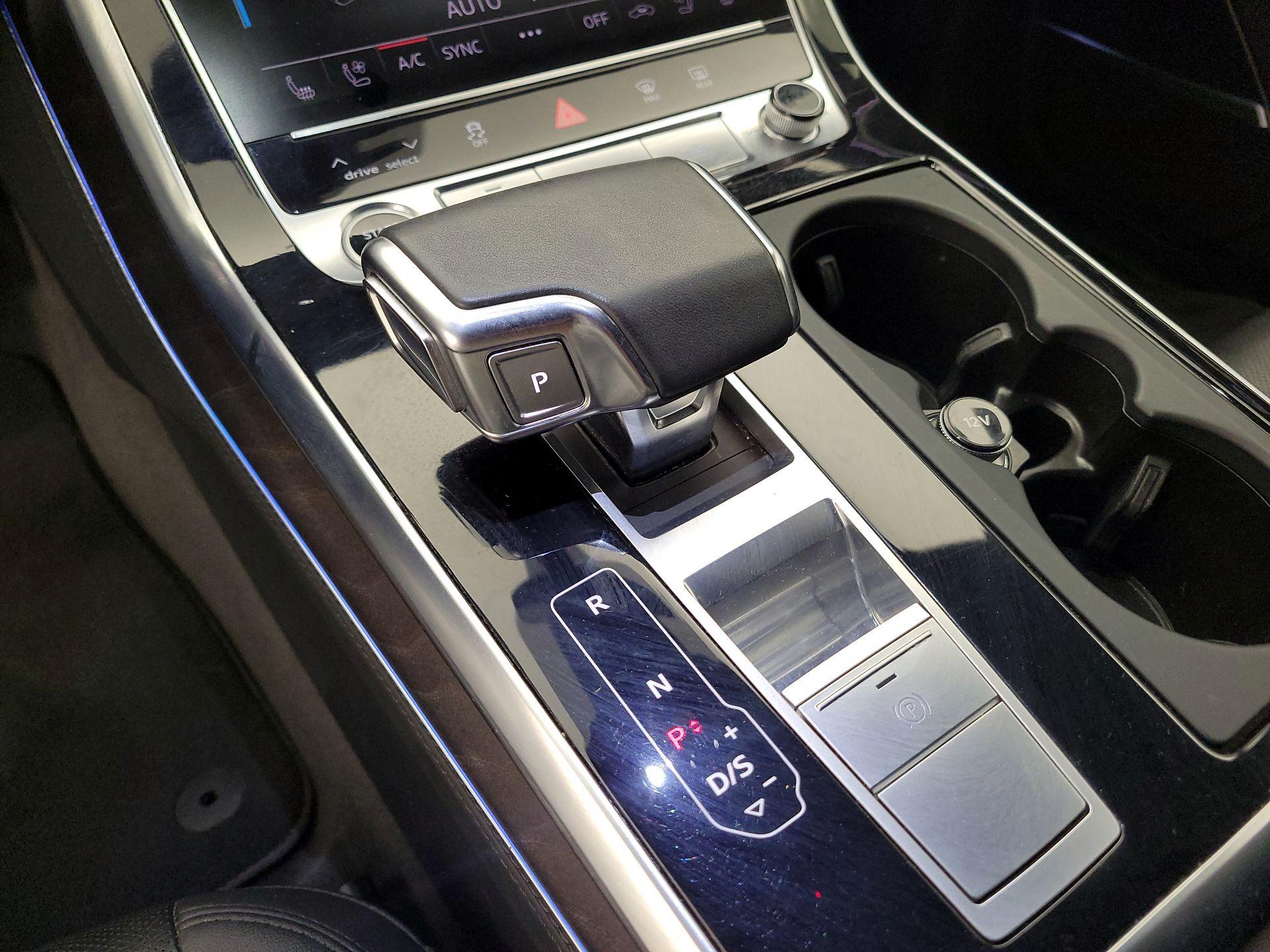 Thumbnail: 2022 Audi Q7 - 17
