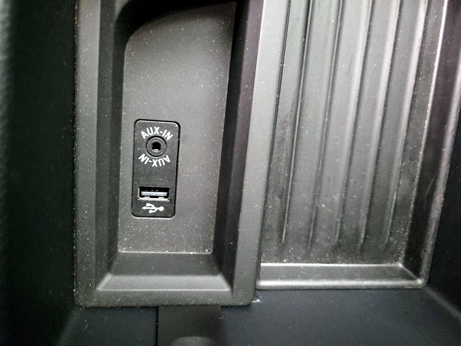 Thumbnail: 2015 BMW 3 Series - 17