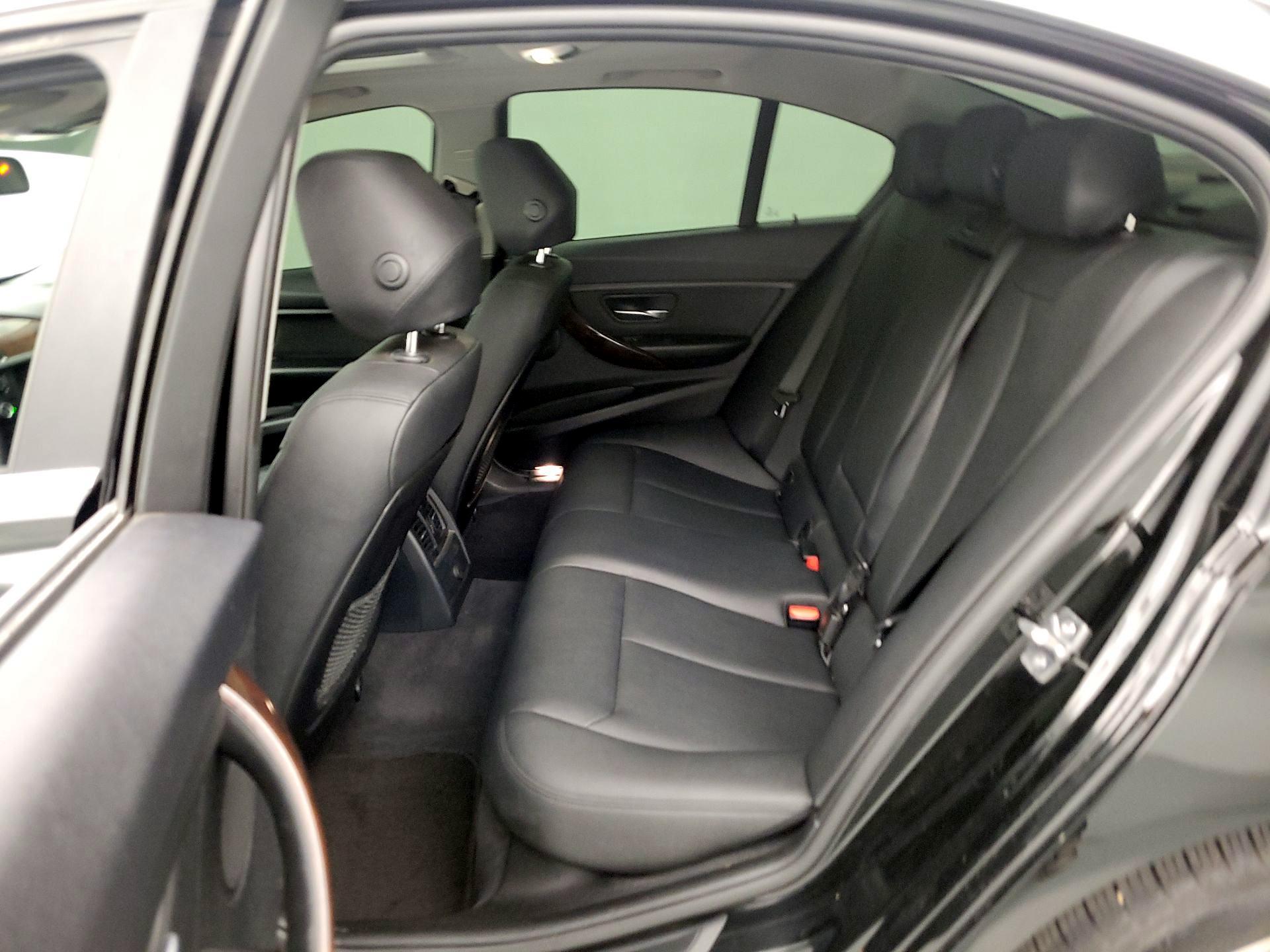 Thumbnail: 2015 BMW 3 Series - 19