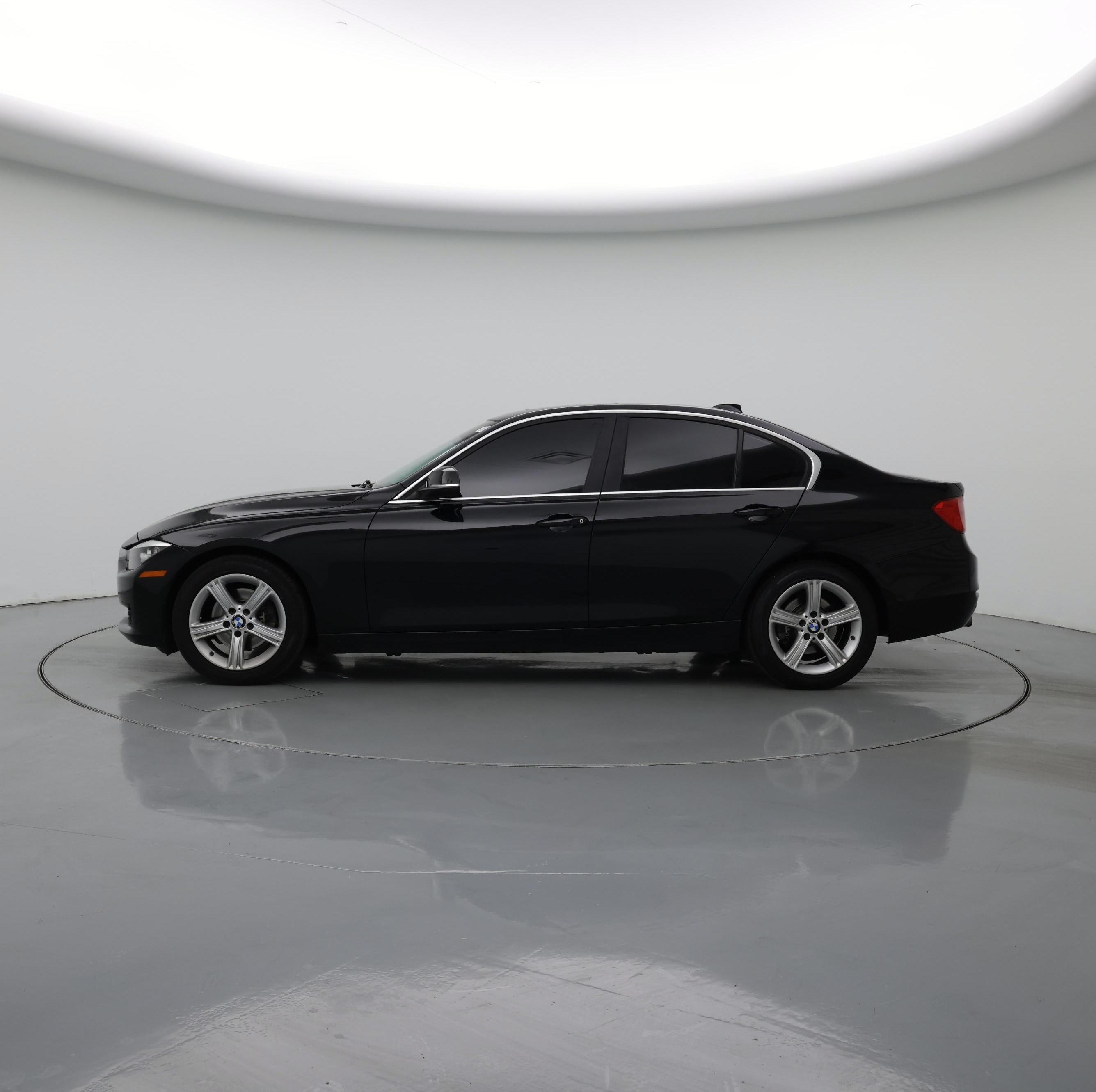 Thumbnail: 2015 BMW 3 Series - 3