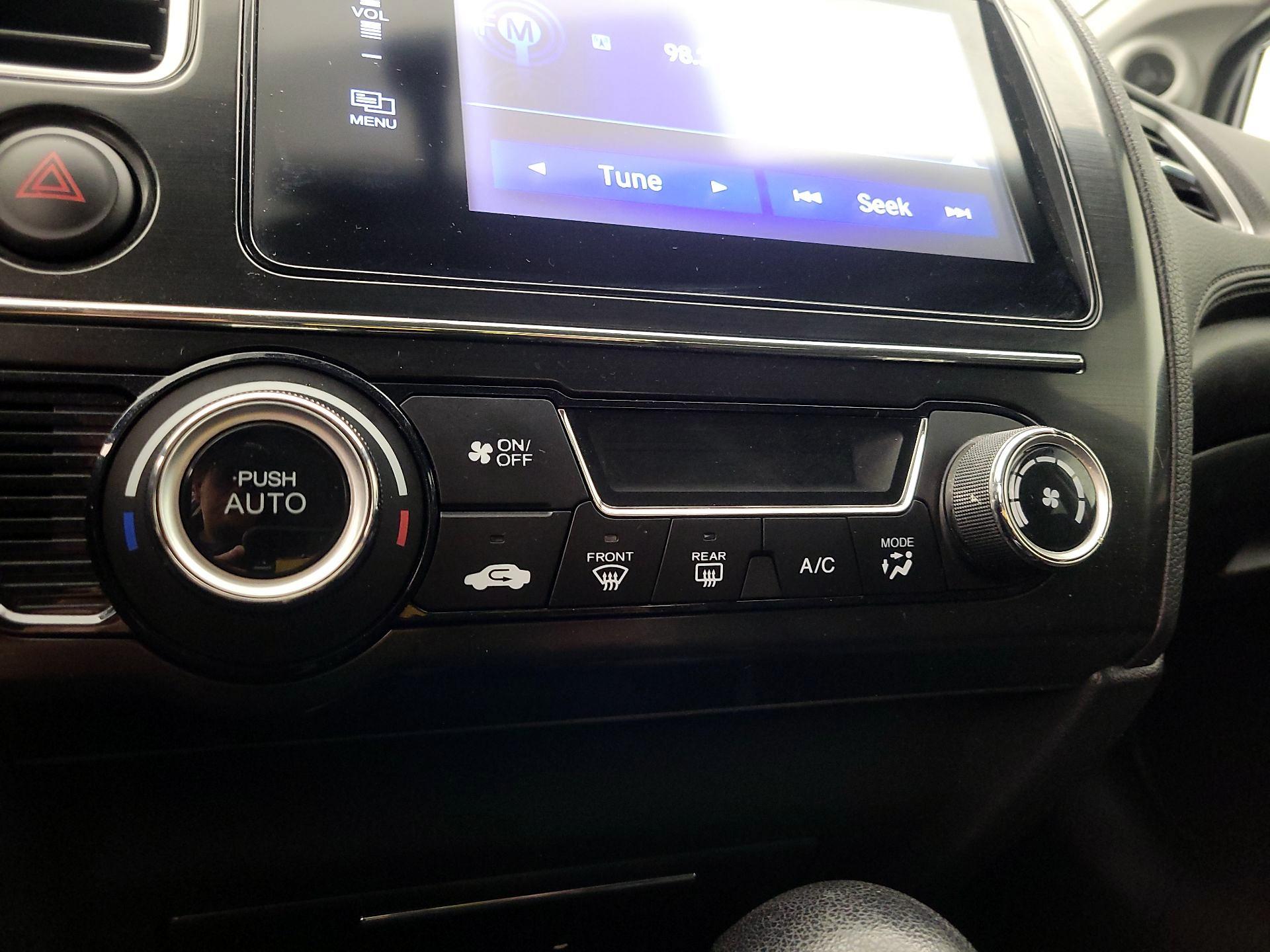 Thumbnail: 2014 Honda Civic - 16