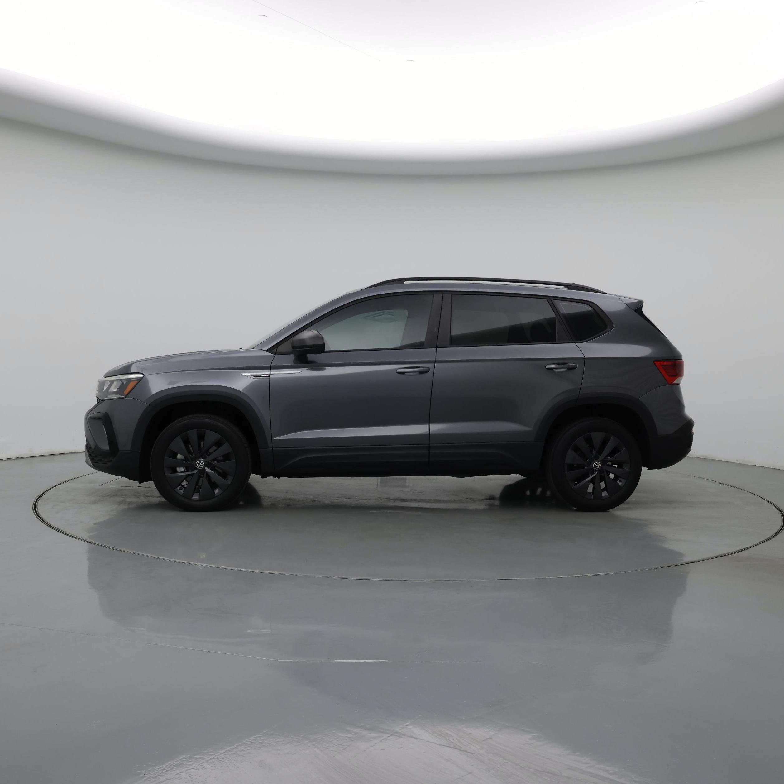 Thumbnail: 2022 Volkswagen Taos - 3
