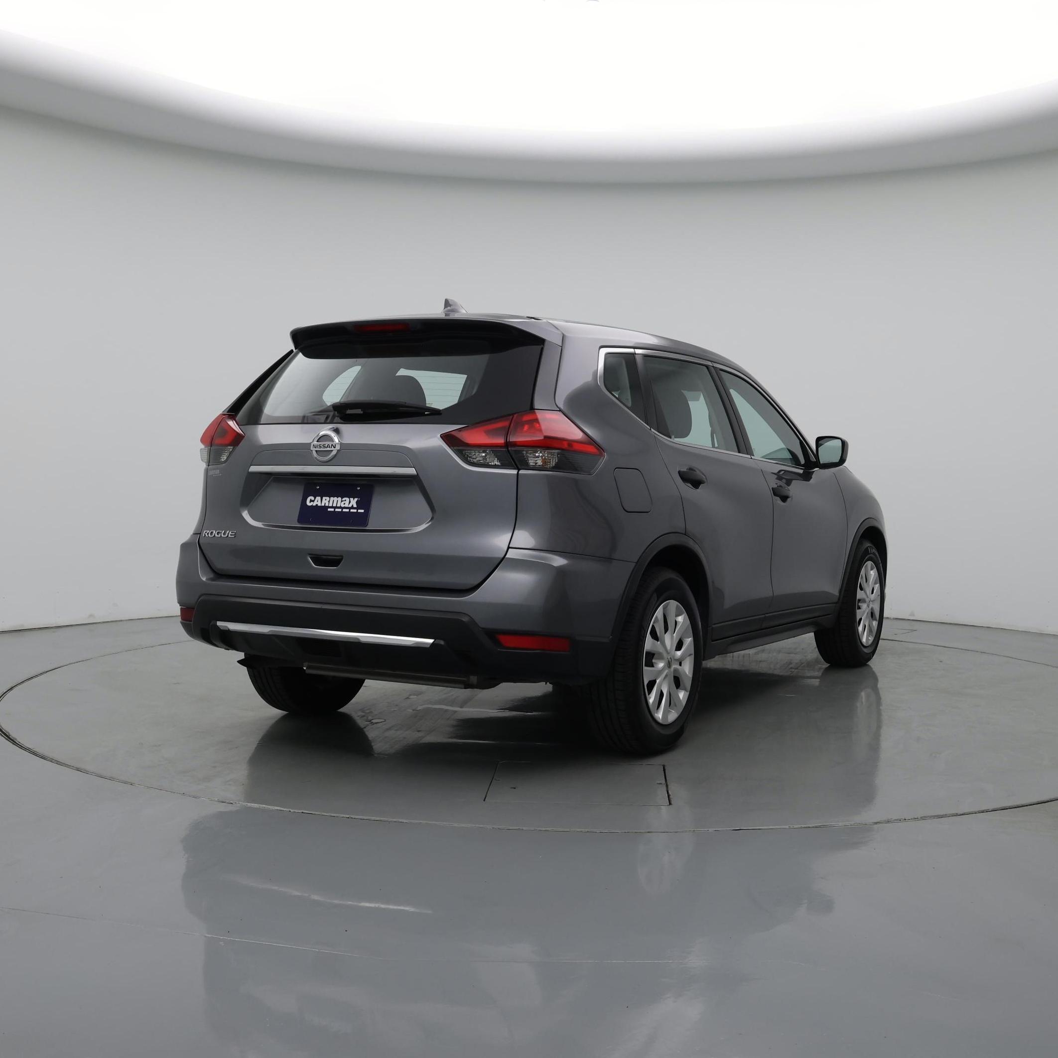 Thumbnail: 2017 Nissan Rogue - 8