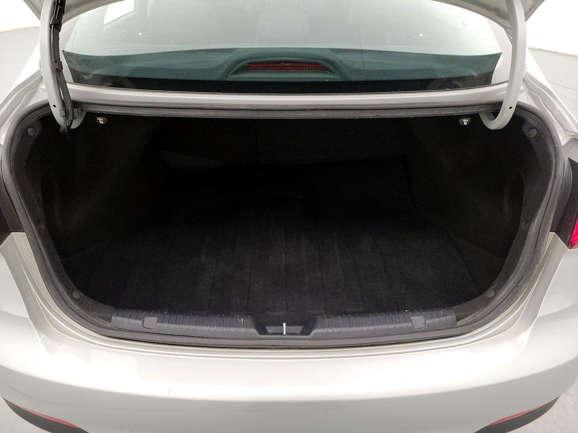Thumbnail: 2015 Kia Forte - 19