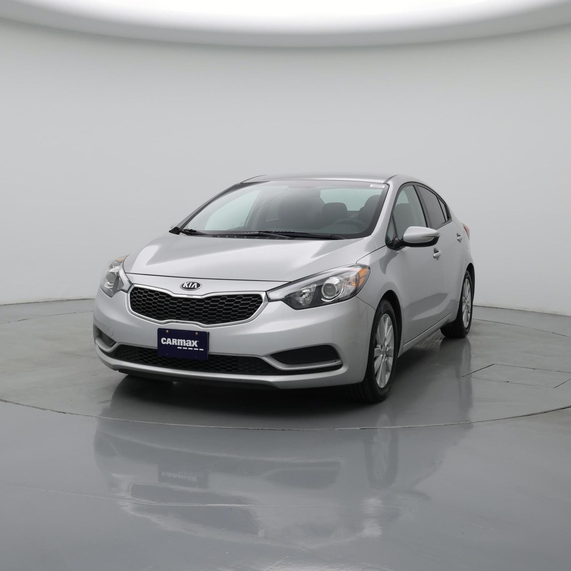 Thumbnail: 2015 Kia Forte - 4