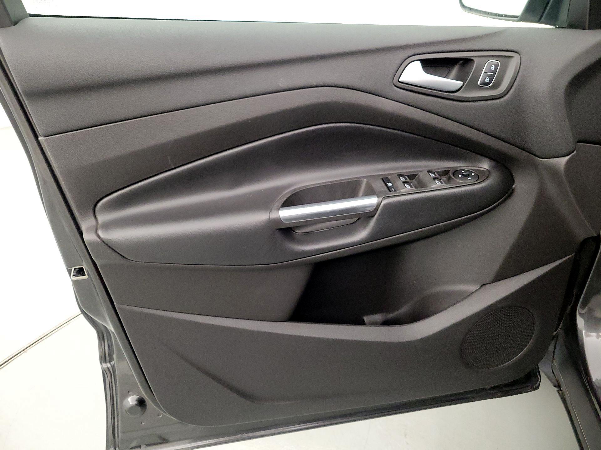 Thumbnail: 2019 Ford Escape - 12