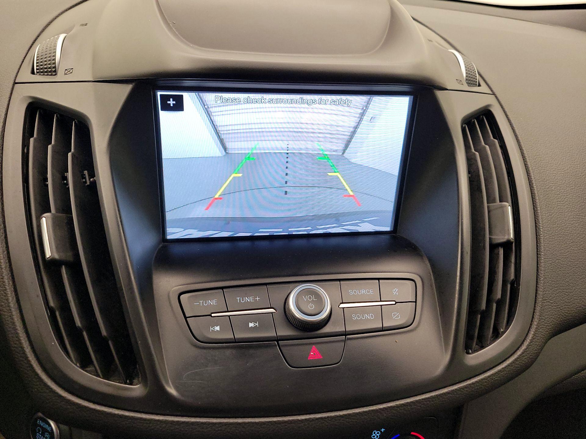 Thumbnail: 2019 Ford Escape - 14