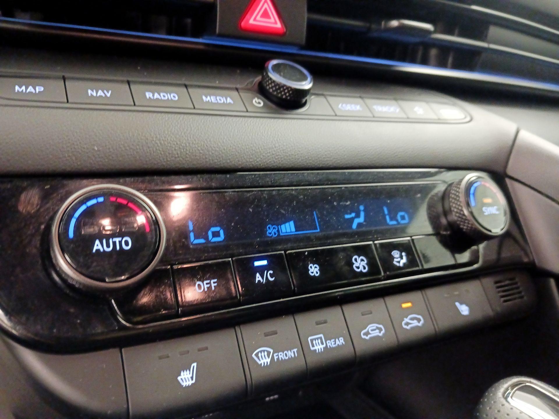 Thumbnail: 2025 Hyundai Elantra - 17