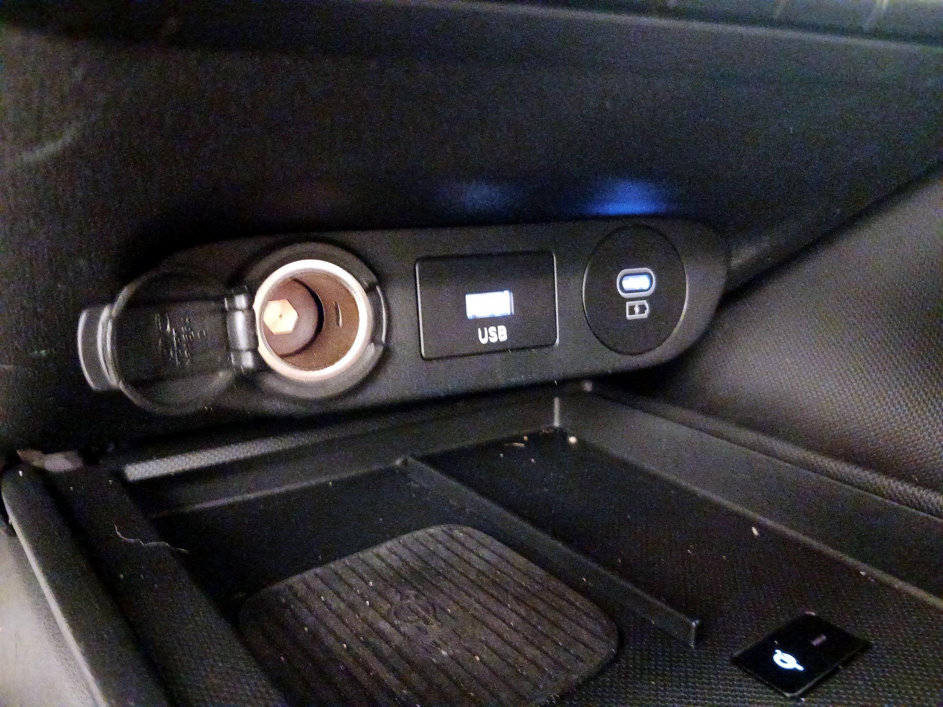 Thumbnail: 2025 Hyundai Elantra - 19