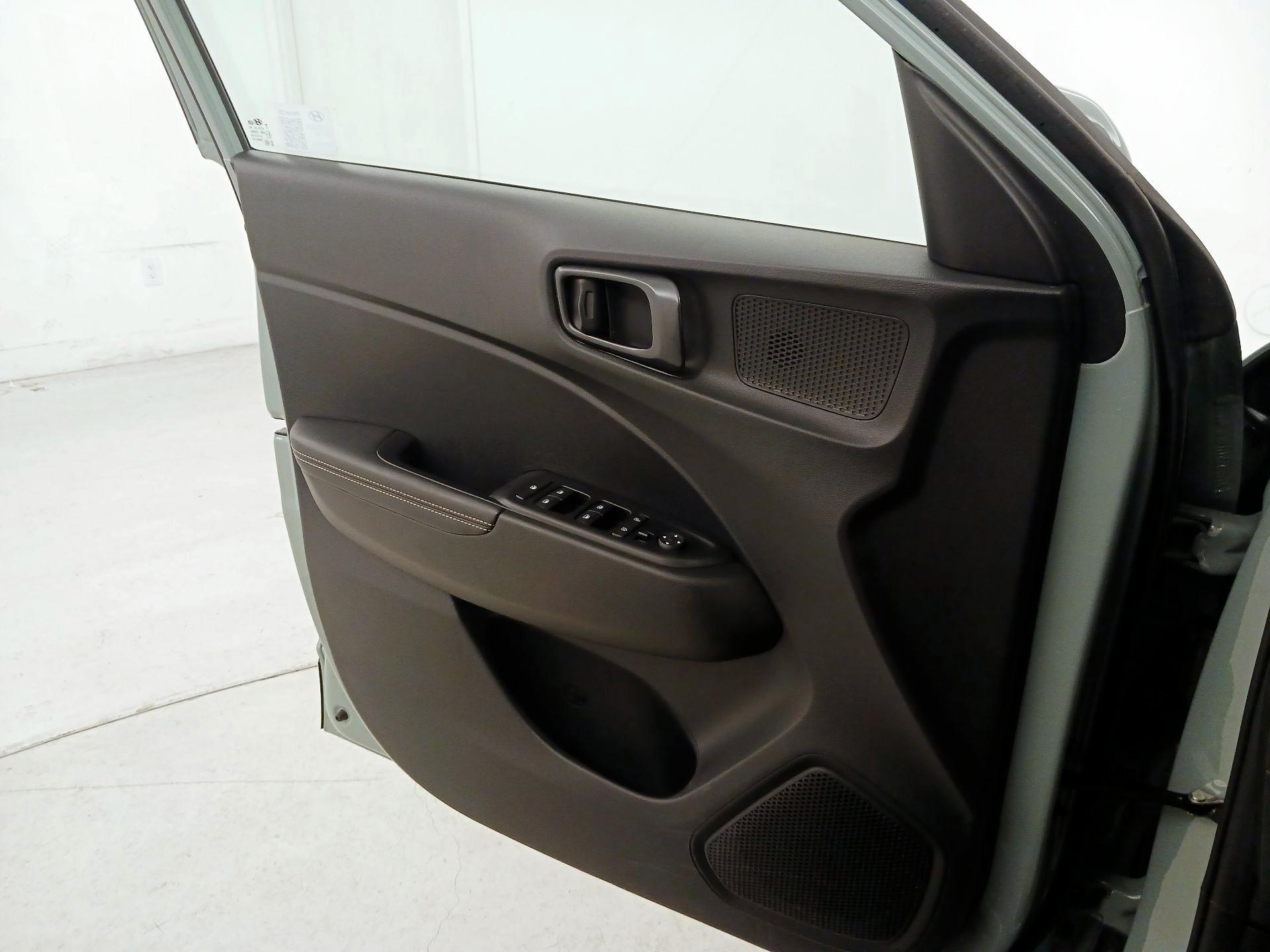 Thumbnail: 2025 Hyundai Venue - 12