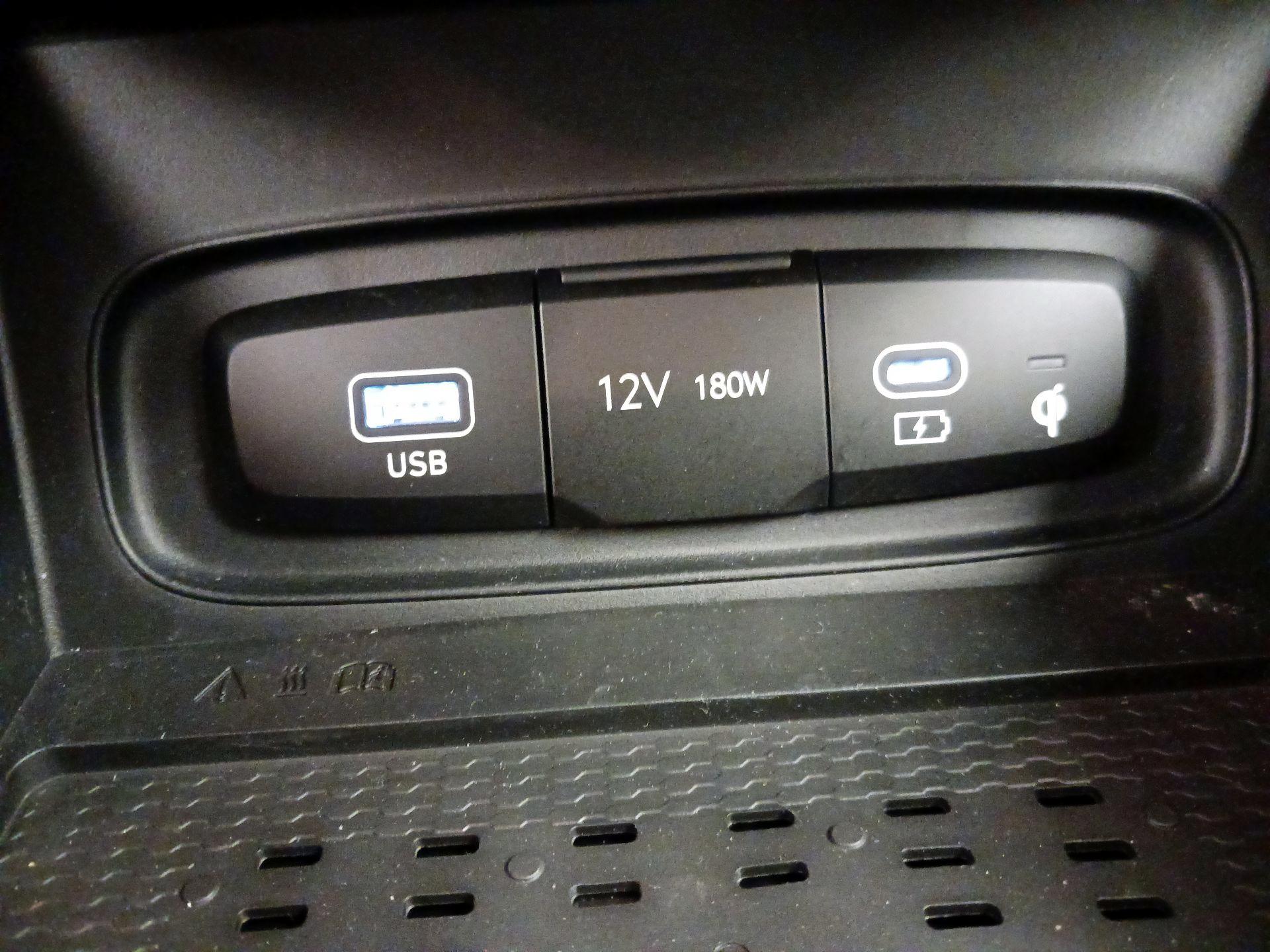 Thumbnail: 2025 Hyundai Venue - 19