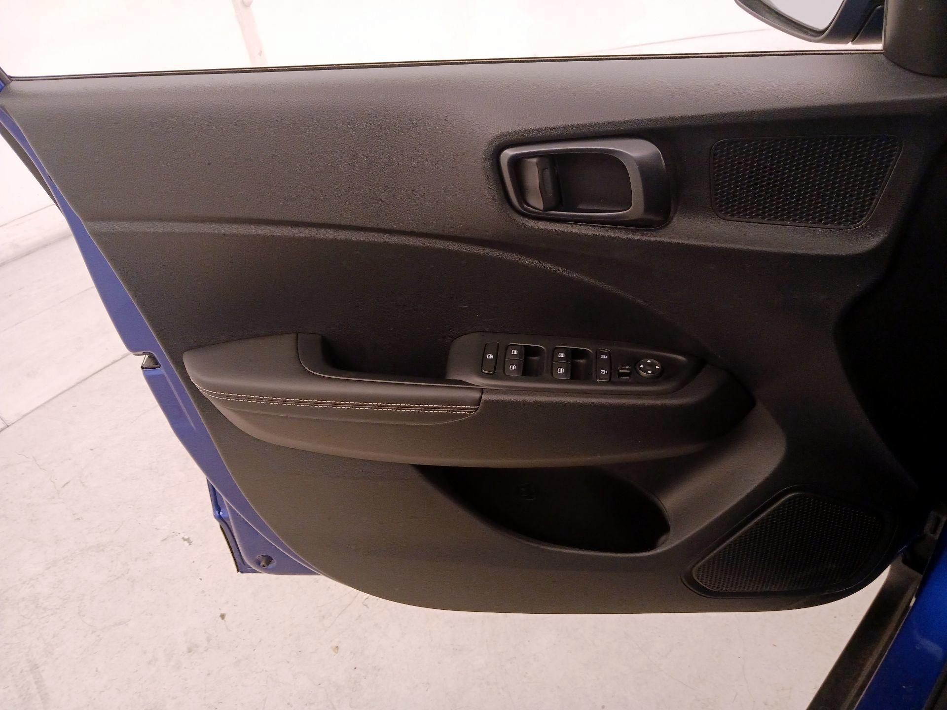 Thumbnail: 2025 Hyundai Venue - 12