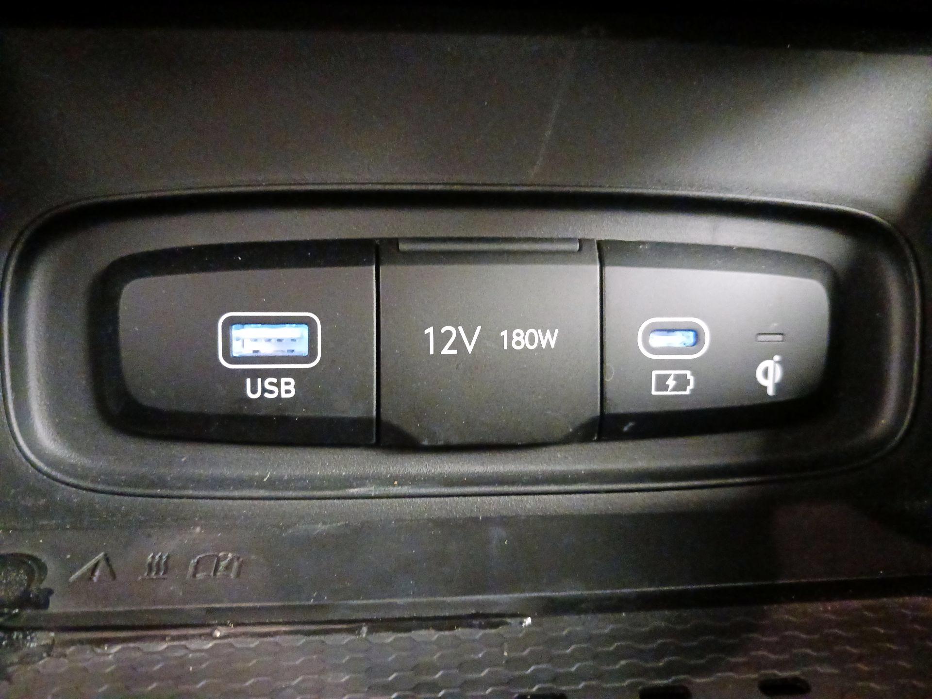 Thumbnail: 2025 Hyundai Venue - 19