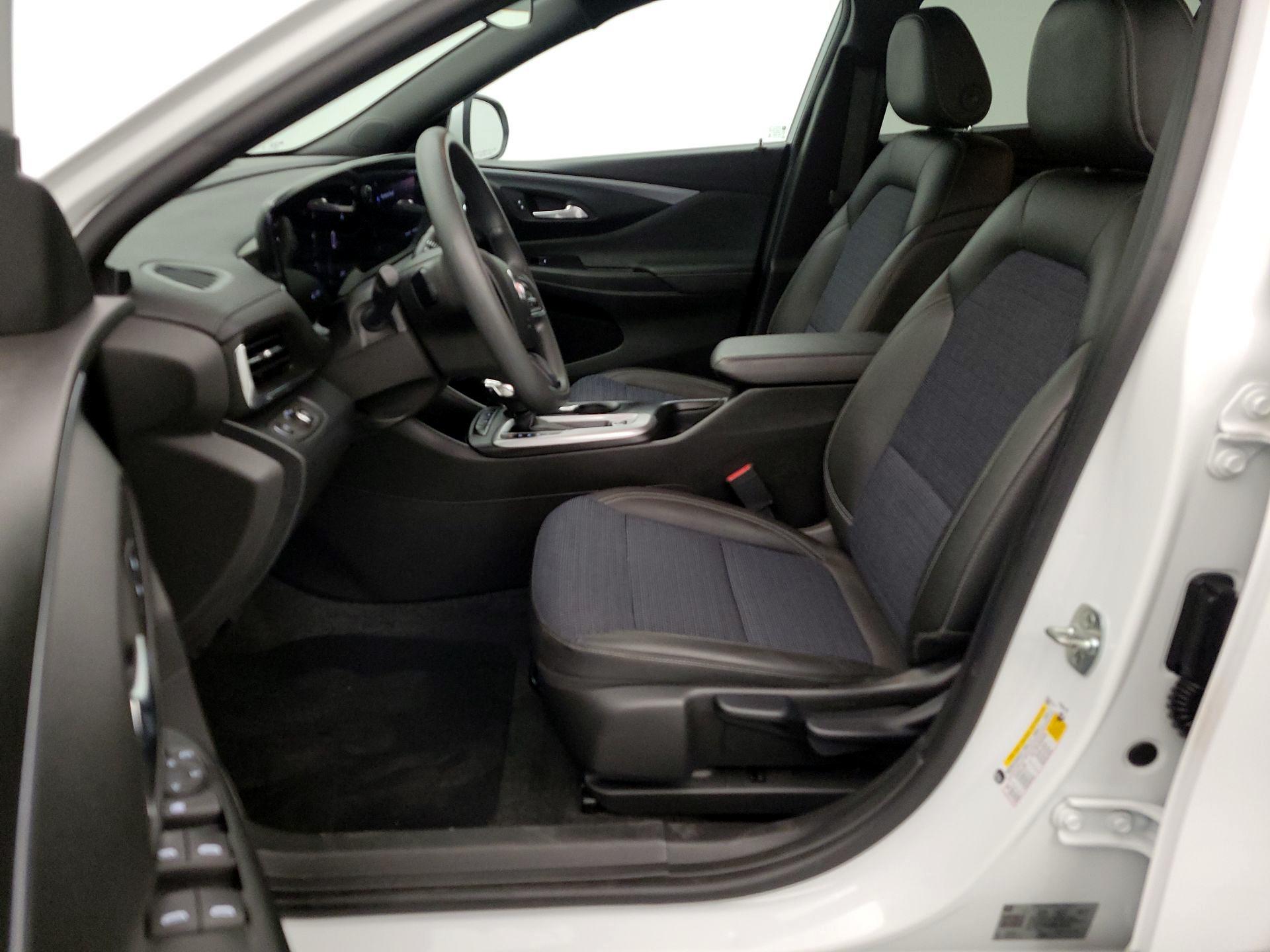 Thumbnail: 2025 Buick Envista - 11