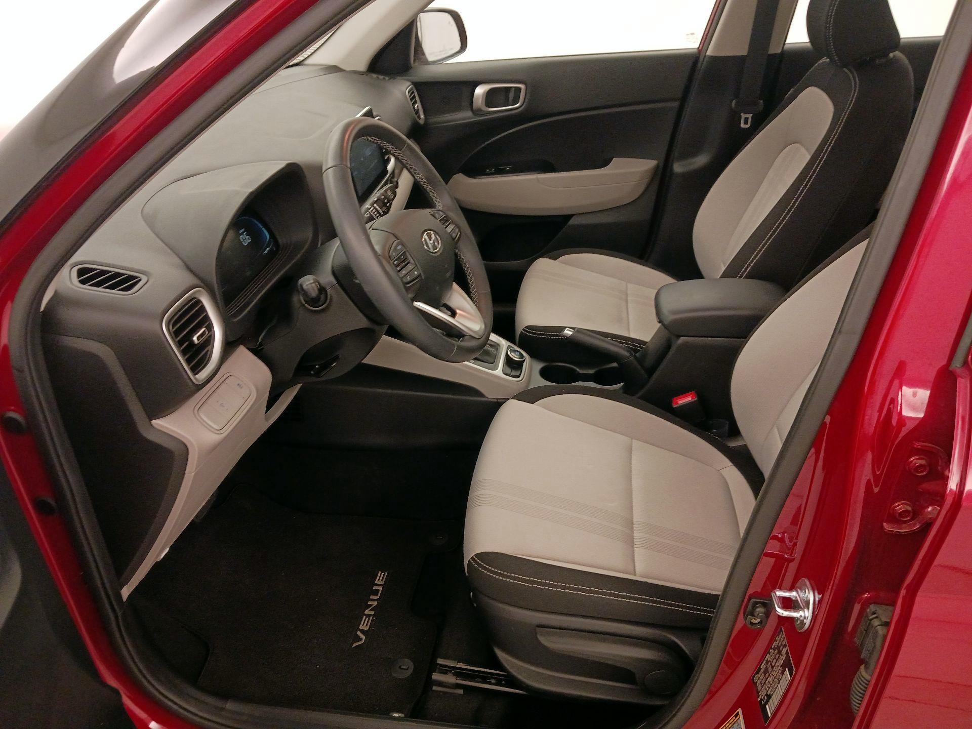 Thumbnail: 2025 Hyundai Venue - 11