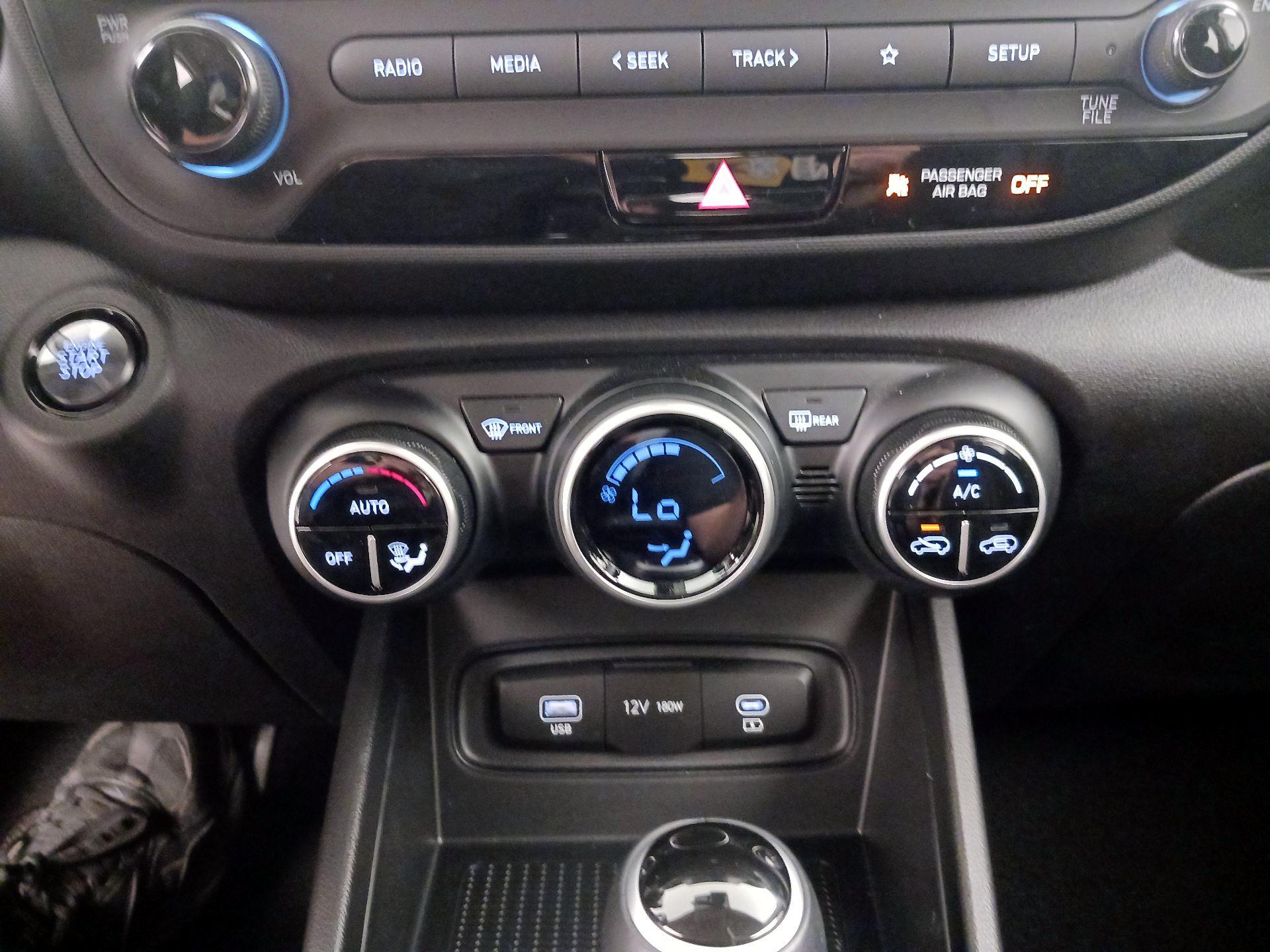 Thumbnail: 2025 Hyundai Venue - 16