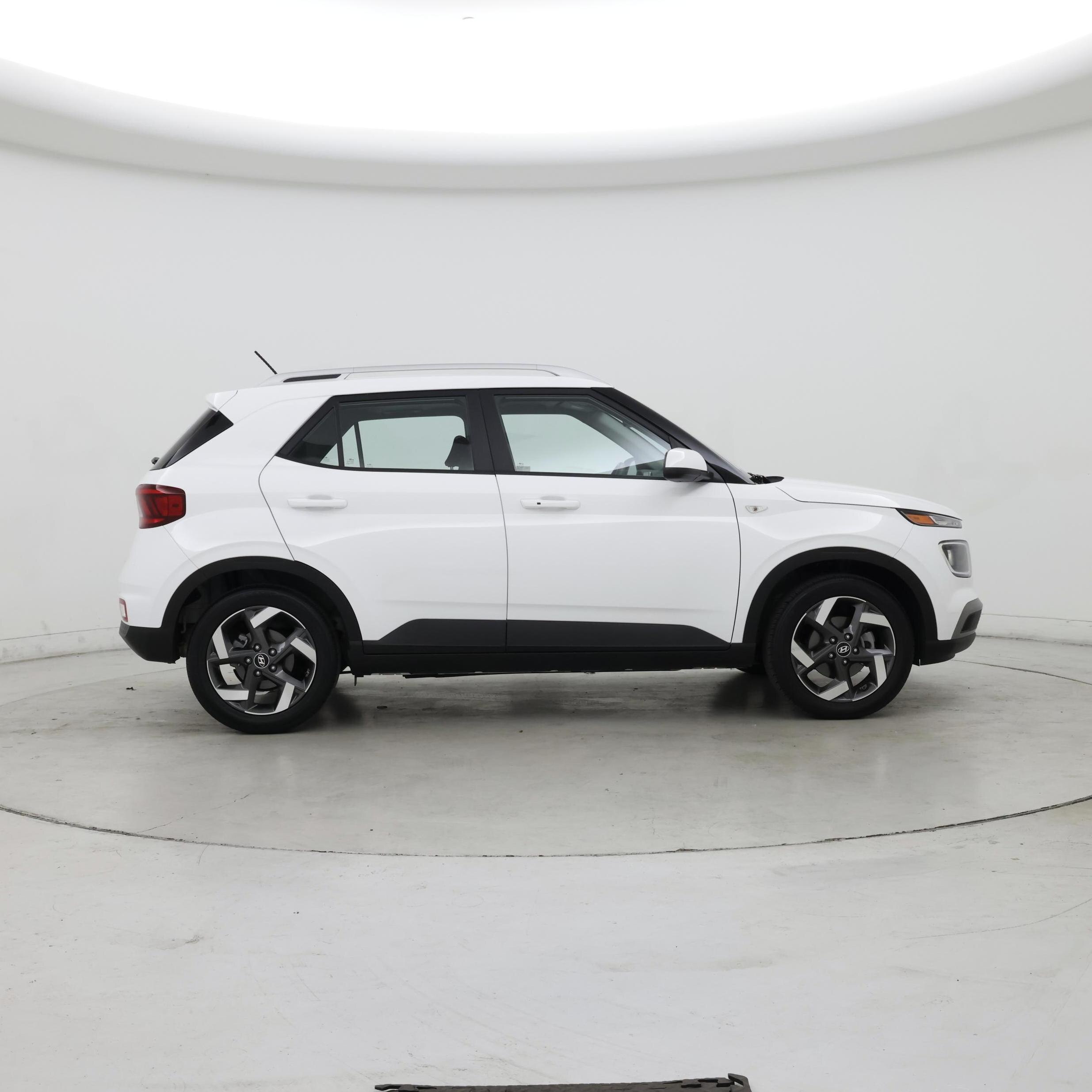 Thumbnail: 2025 Hyundai Venue - 7