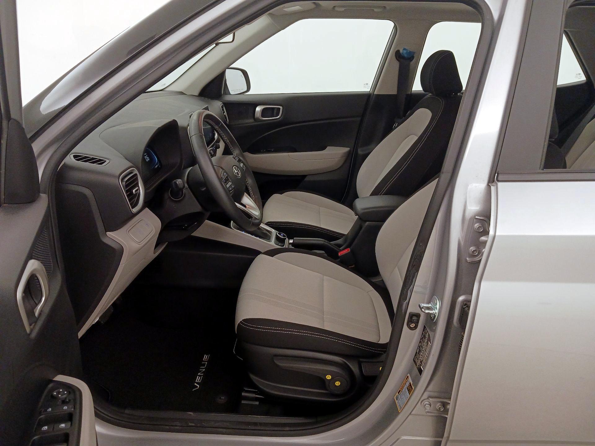 Thumbnail: 2025 Hyundai Venue - 11