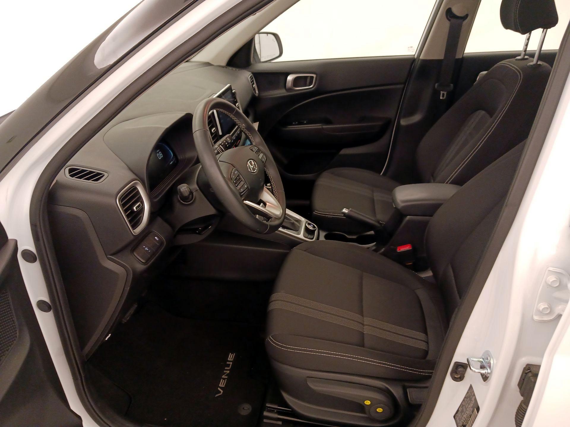 Thumbnail: 2025 Hyundai Venue - 11