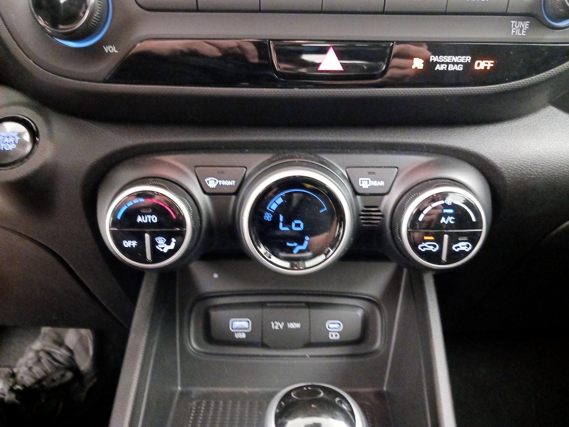 Thumbnail: 2025 Hyundai Venue - 16