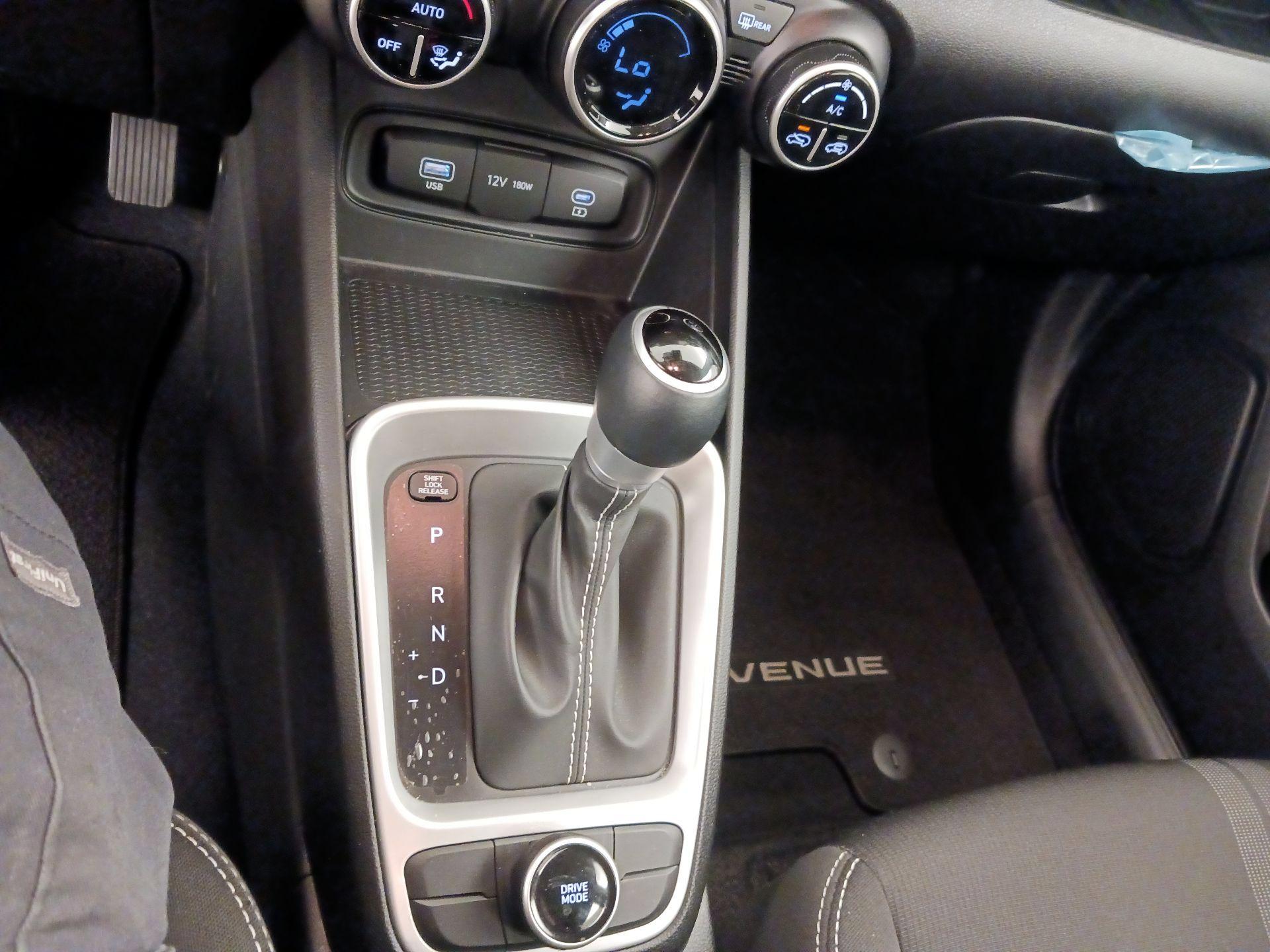 Thumbnail: 2025 Hyundai Venue - 17