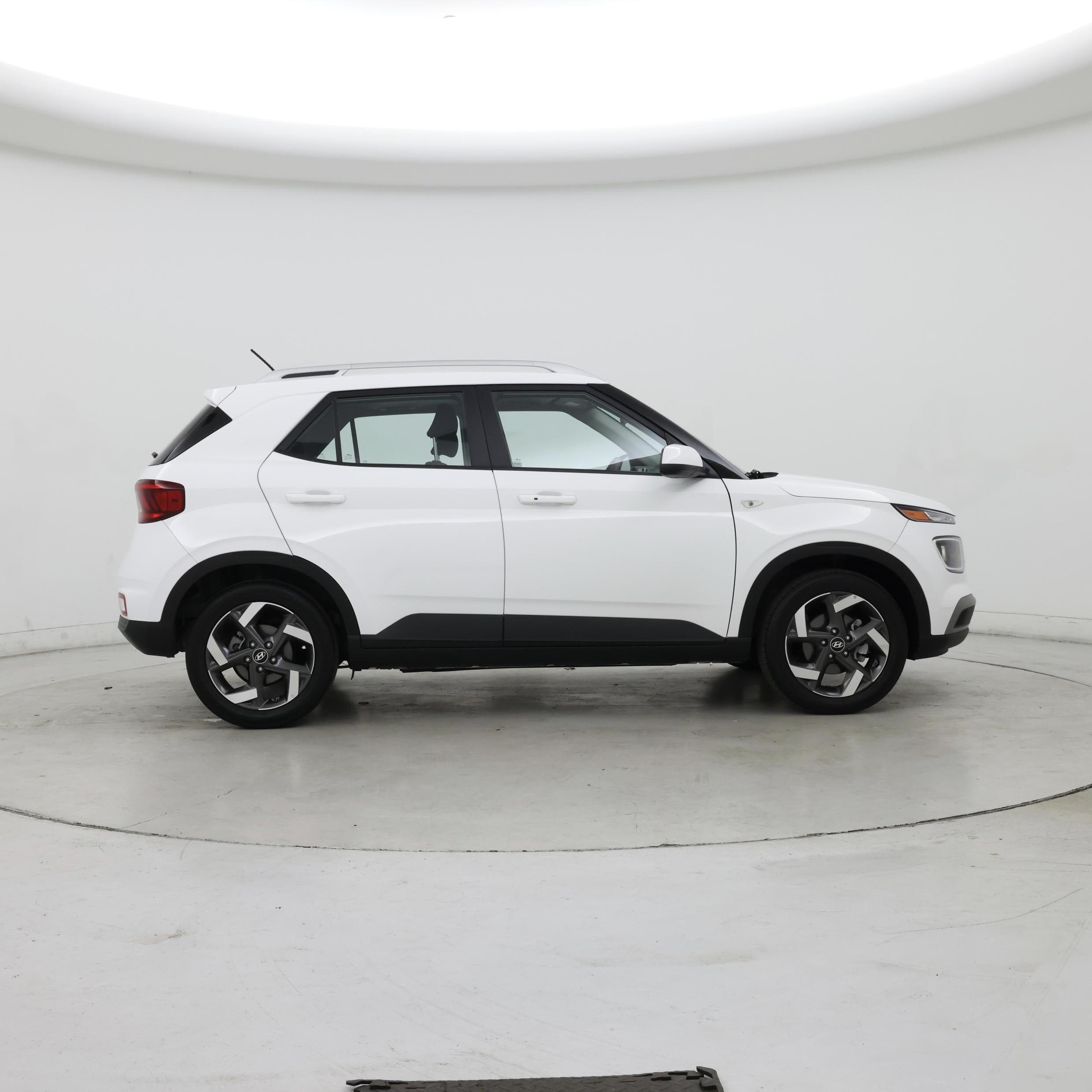 Thumbnail: 2025 Hyundai Venue - 7