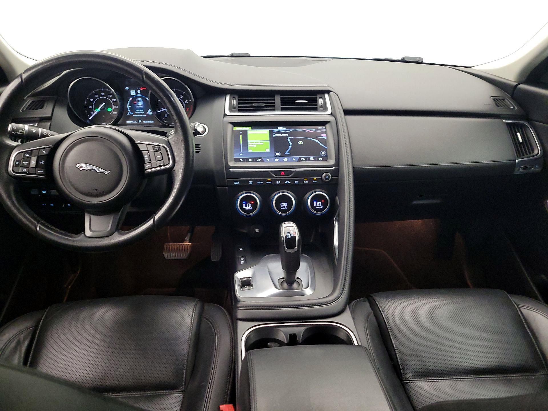 Thumbnail: 2019 Jaguar E-Pace - 9