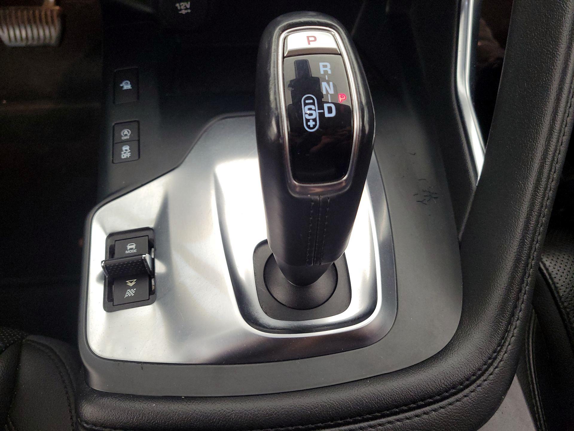 Thumbnail: 2019 Jaguar E-Pace - 18