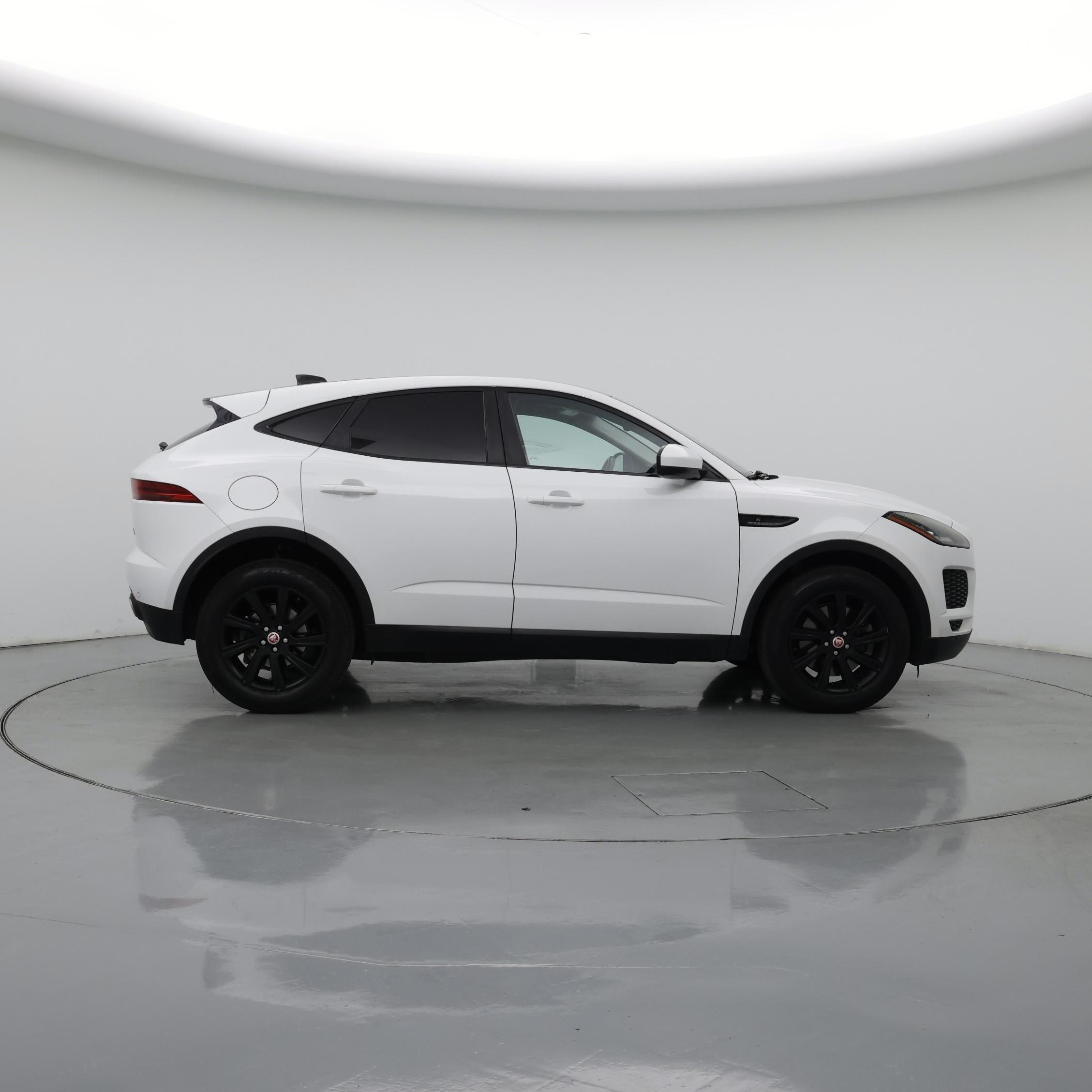 Thumbnail: 2019 Jaguar E-Pace - 7