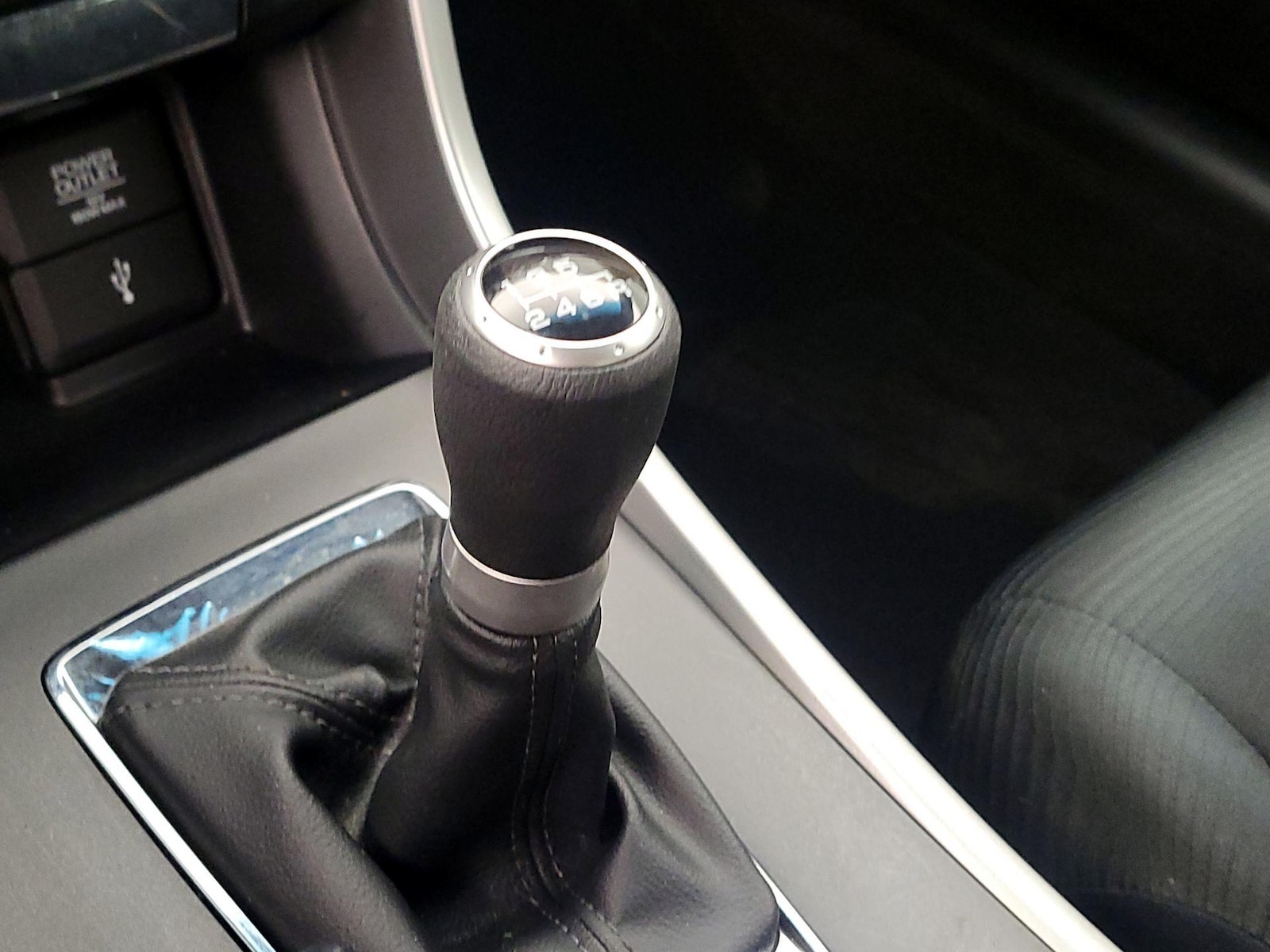 2015 Honda Accord LX-S - Photo 18