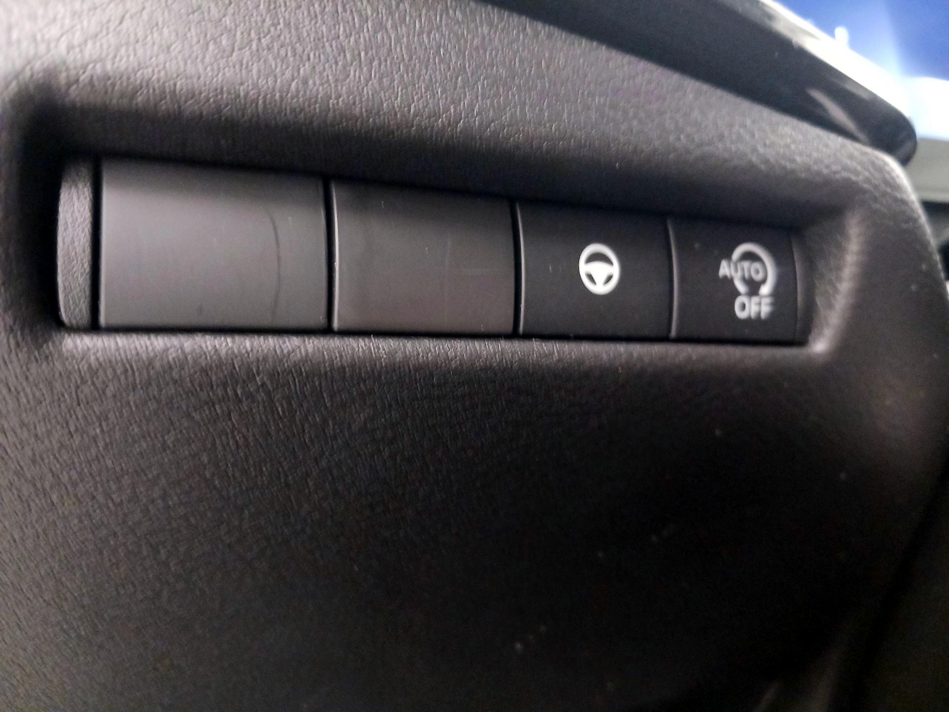 Thumbnail: 2026 Nissan Kicks - 13