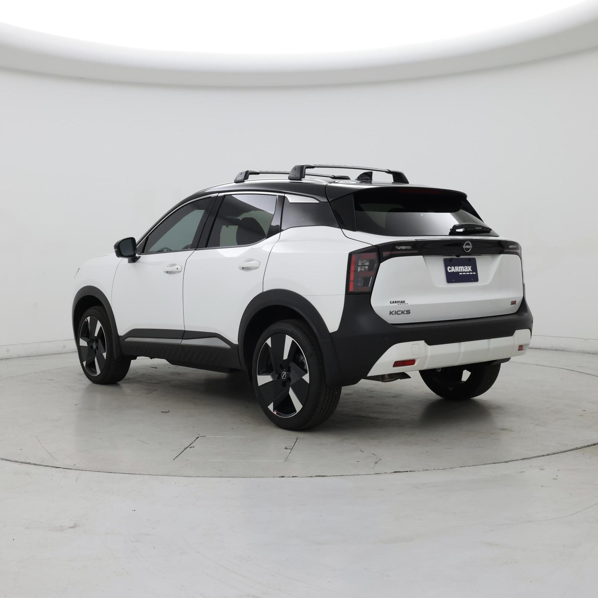 Thumbnail: 2026 Nissan Kicks - 2