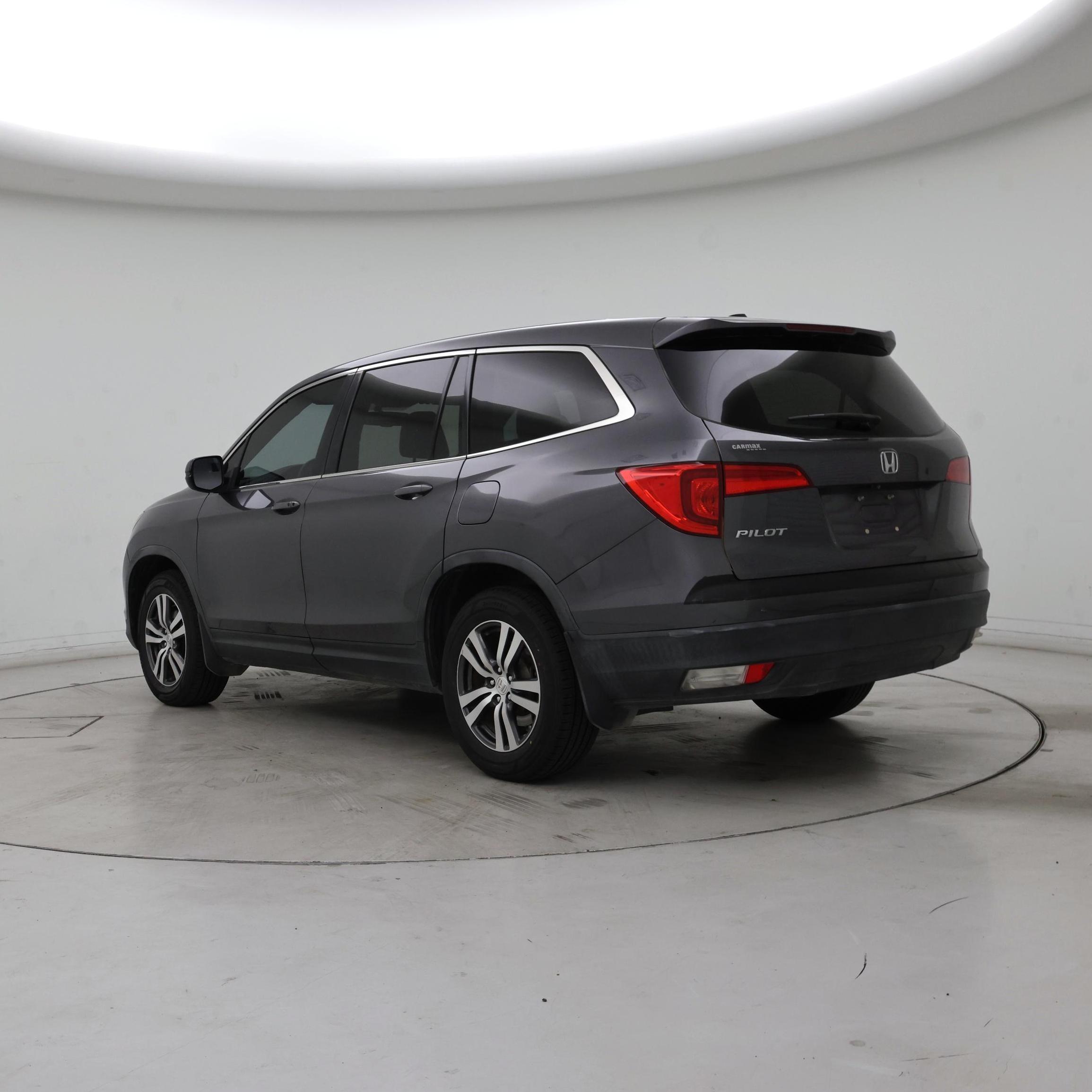 Thumbnail: 2017 Honda Pilot - 2