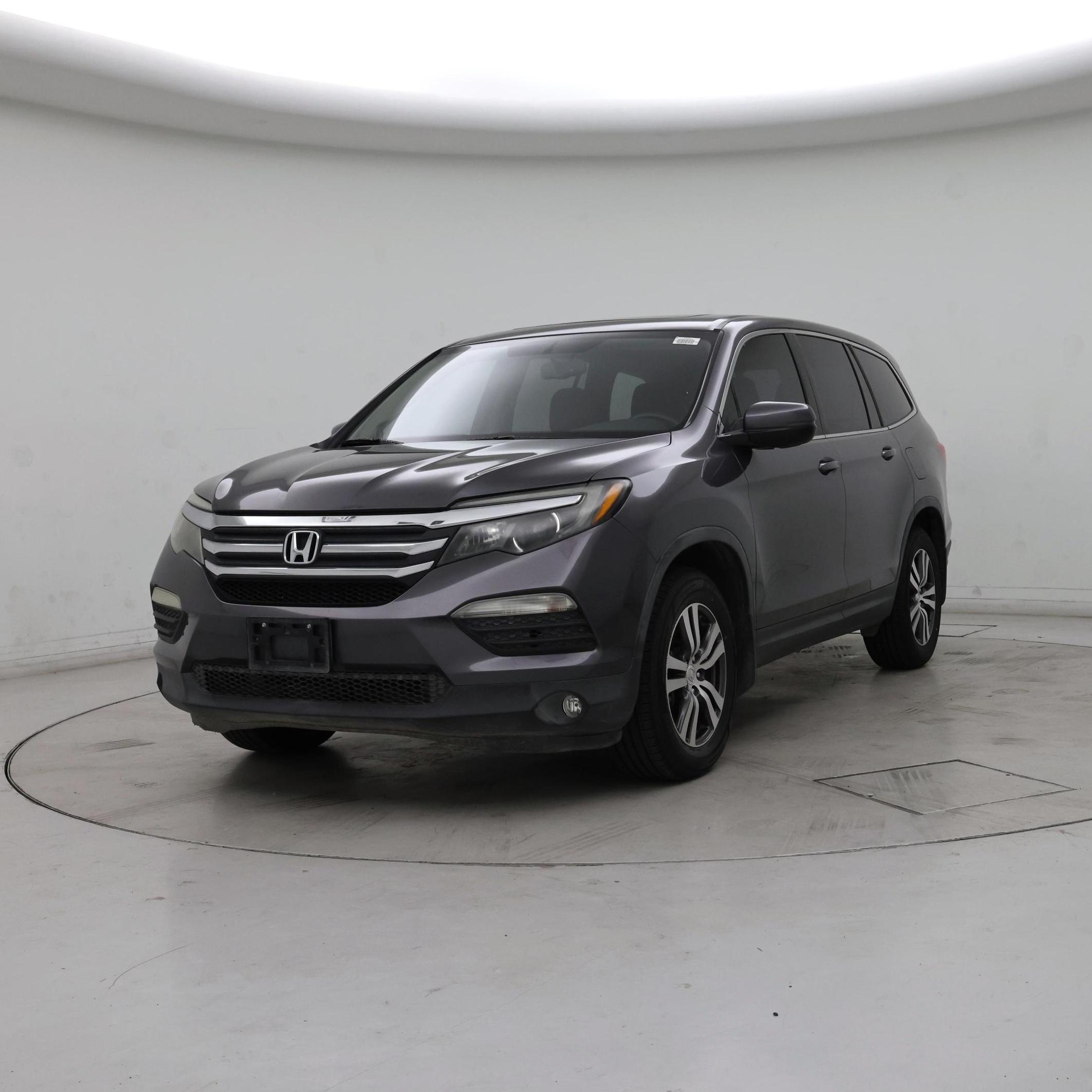 Thumbnail: 2017 Honda Pilot - 4