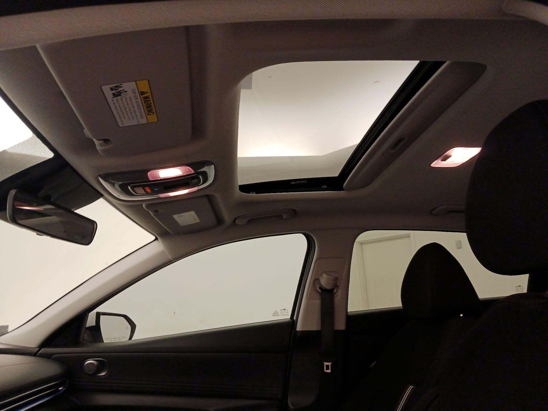 Thumbnail: 2025 Hyundai Elantra - 20