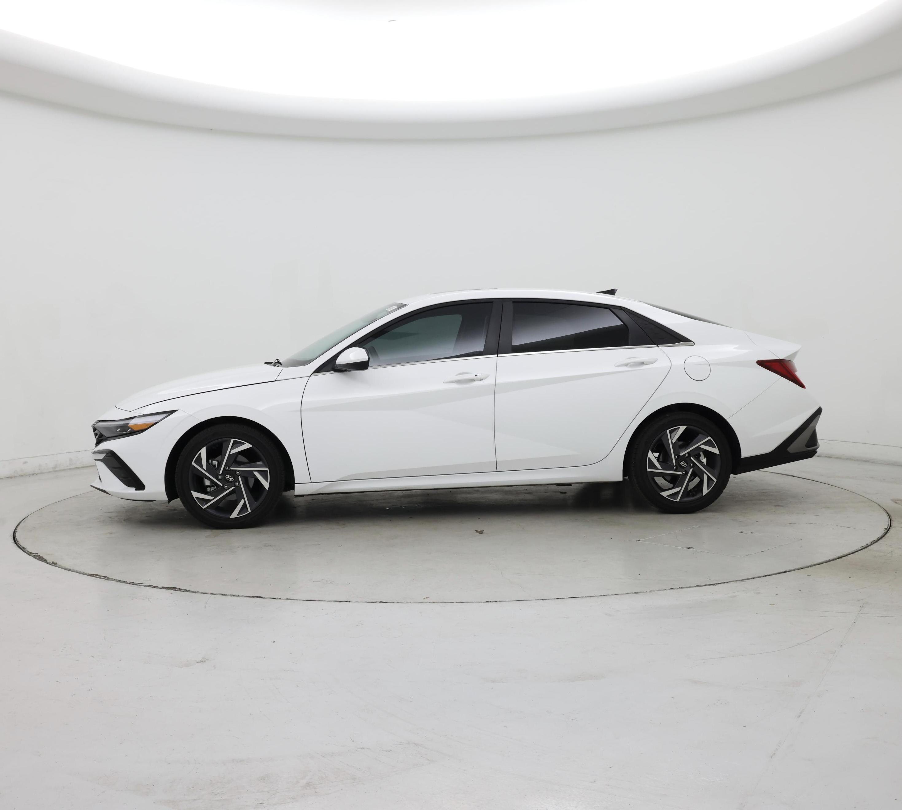 Thumbnail: 2025 Hyundai Elantra - 3