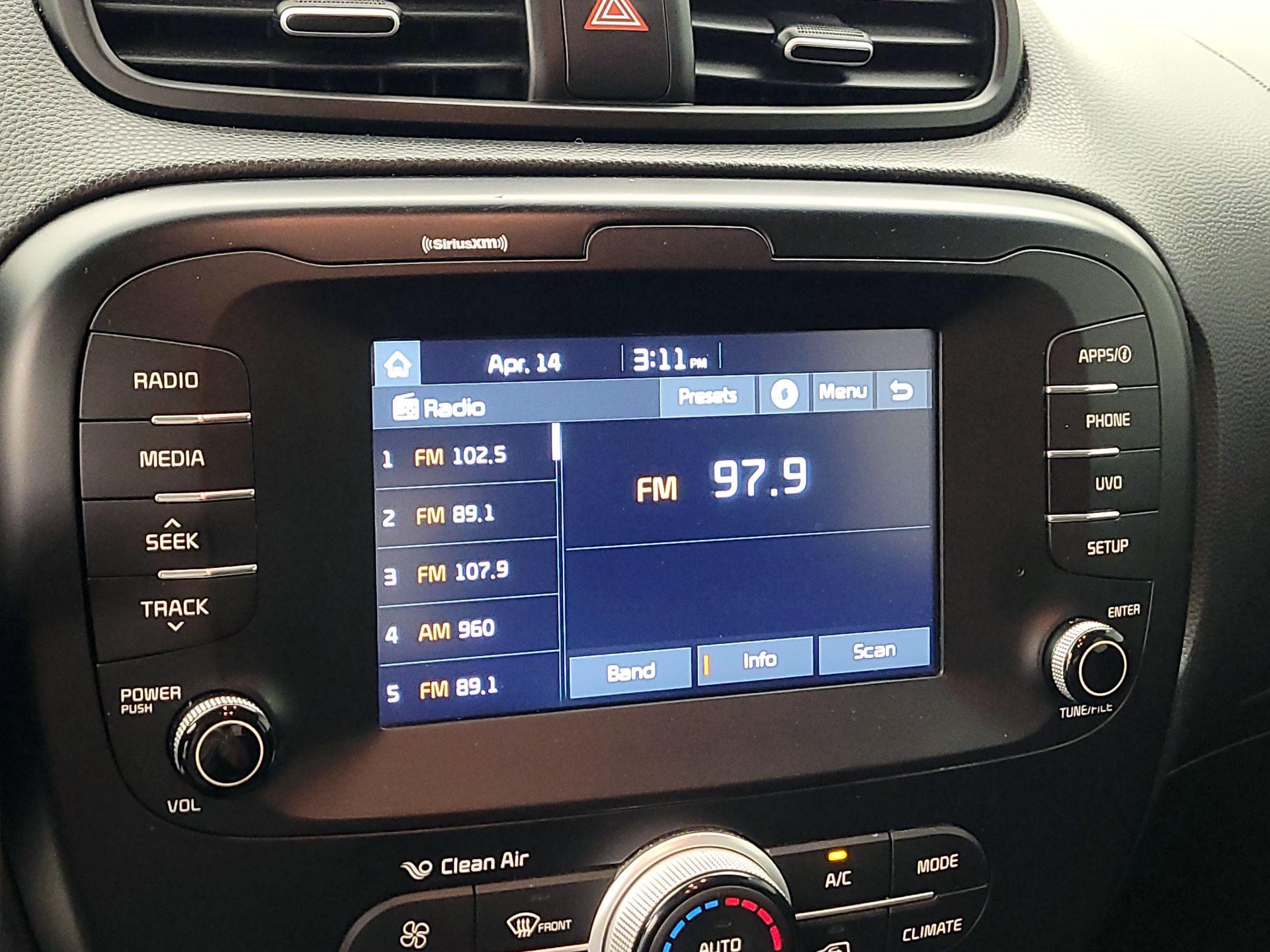 Thumbnail: 2018 Kia Soul - 15