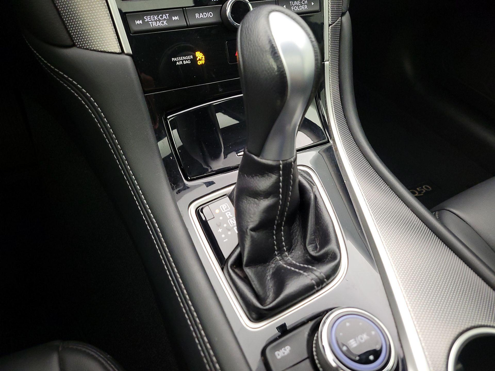 Thumbnail: 2014 INFINITI Q50 - 17