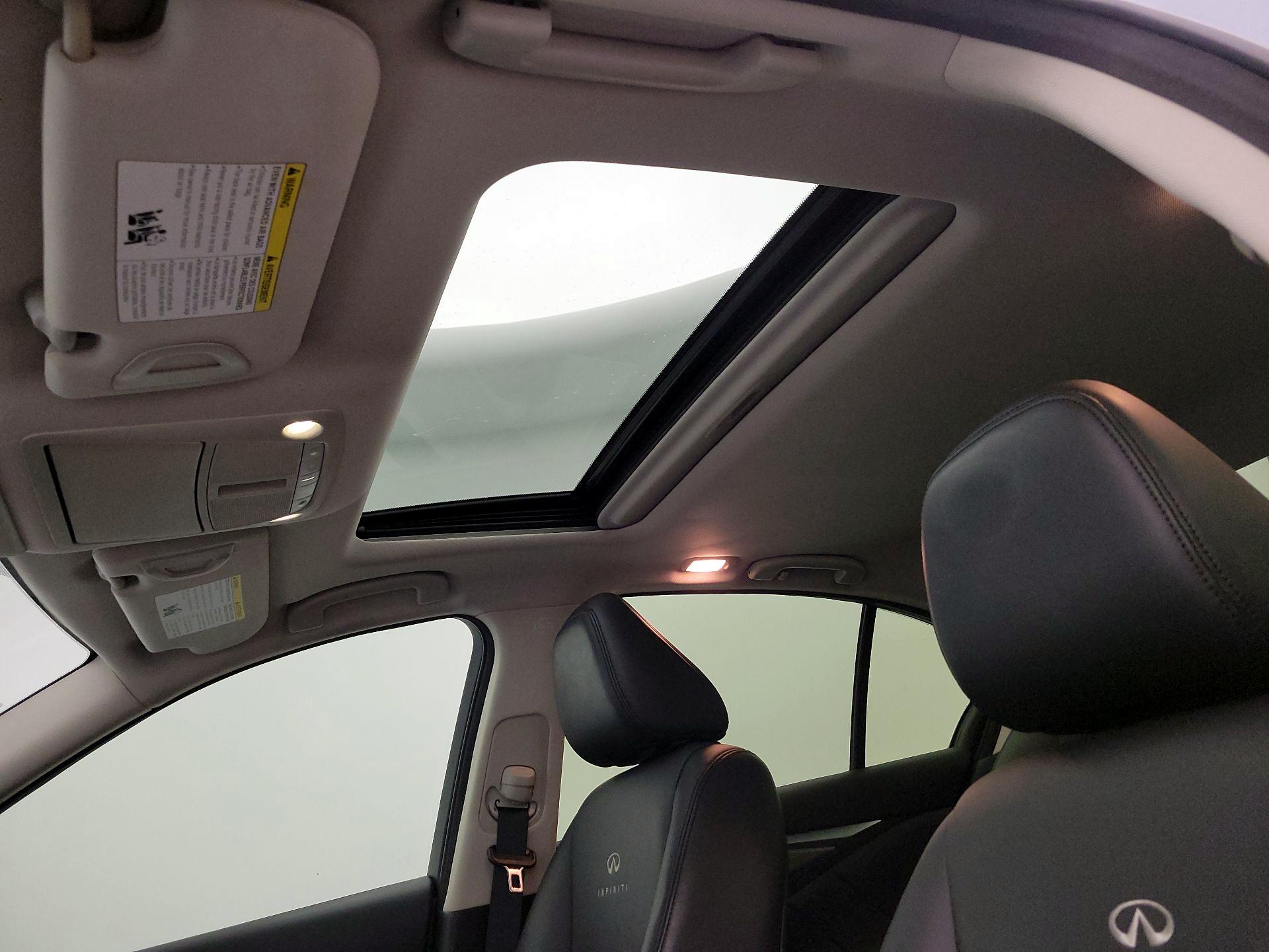 Thumbnail: 2014 INFINITI Q50 - 19