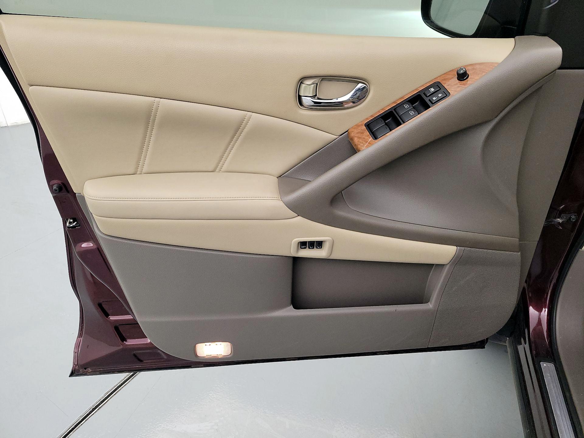 Thumbnail: 2014 Nissan Murano - 12