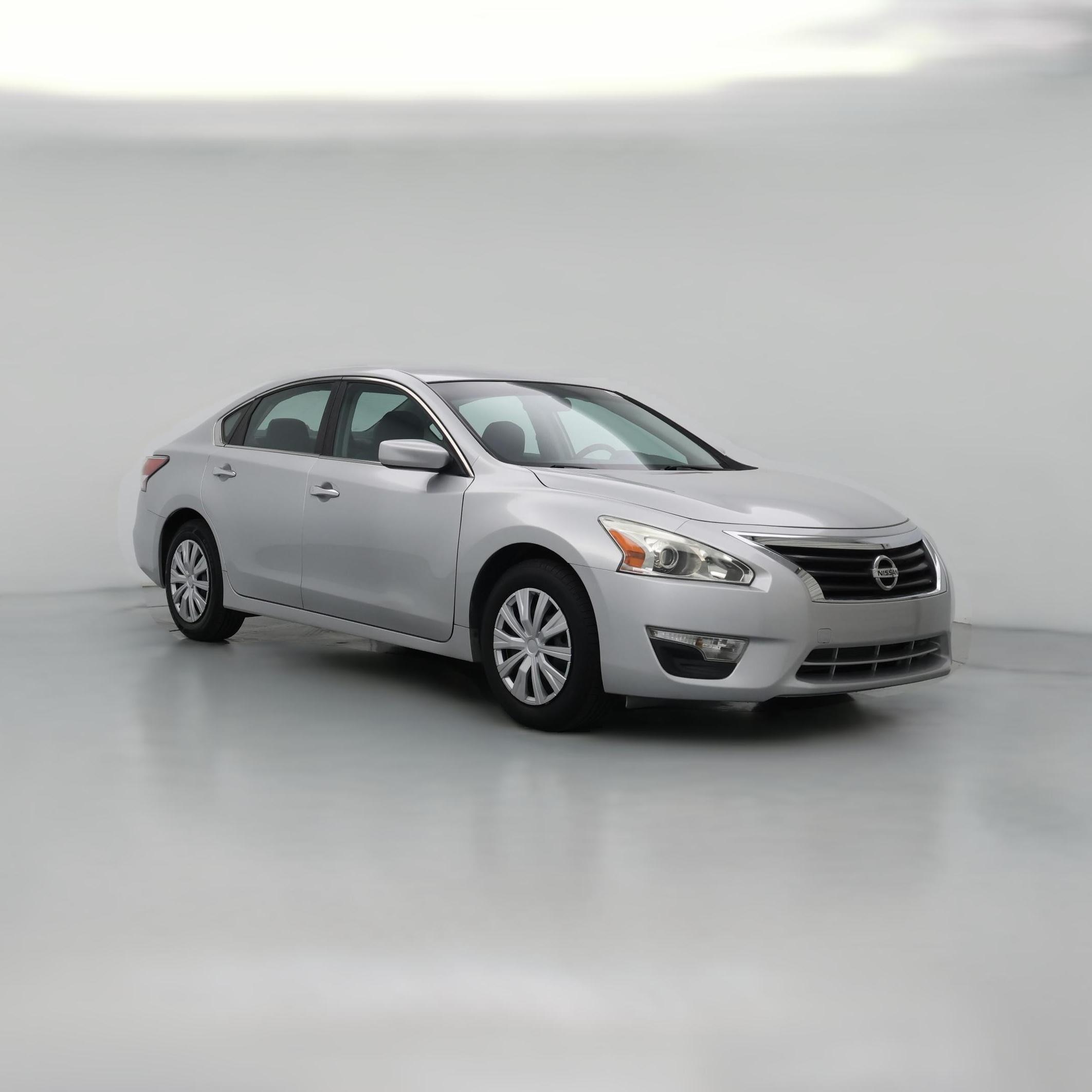 Thumbnail: 2015 Nissan Altima - 1