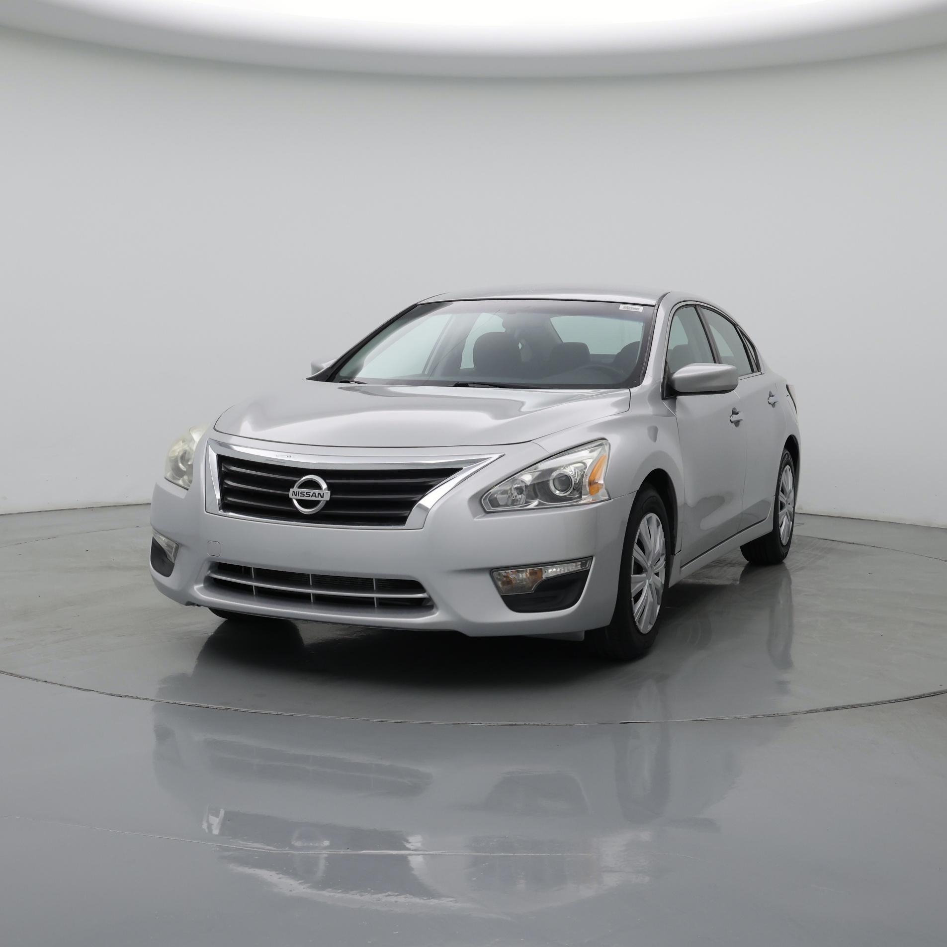 Thumbnail: 2015 Nissan Altima - 4