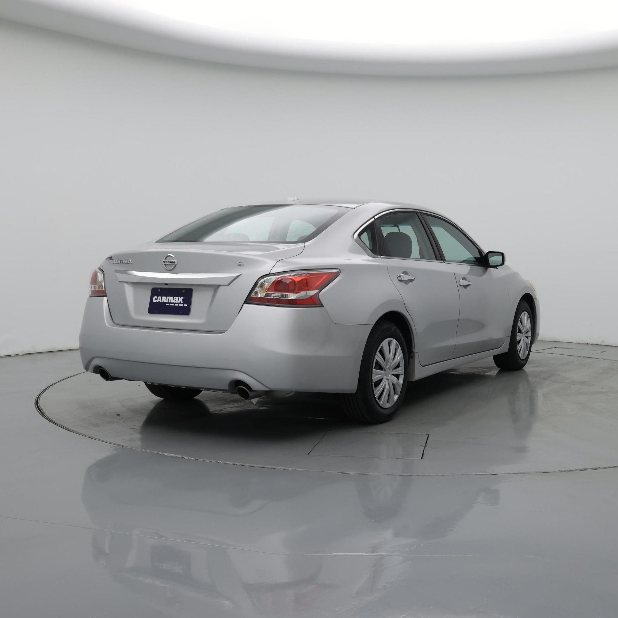 Thumbnail: 2015 Nissan Altima - 8