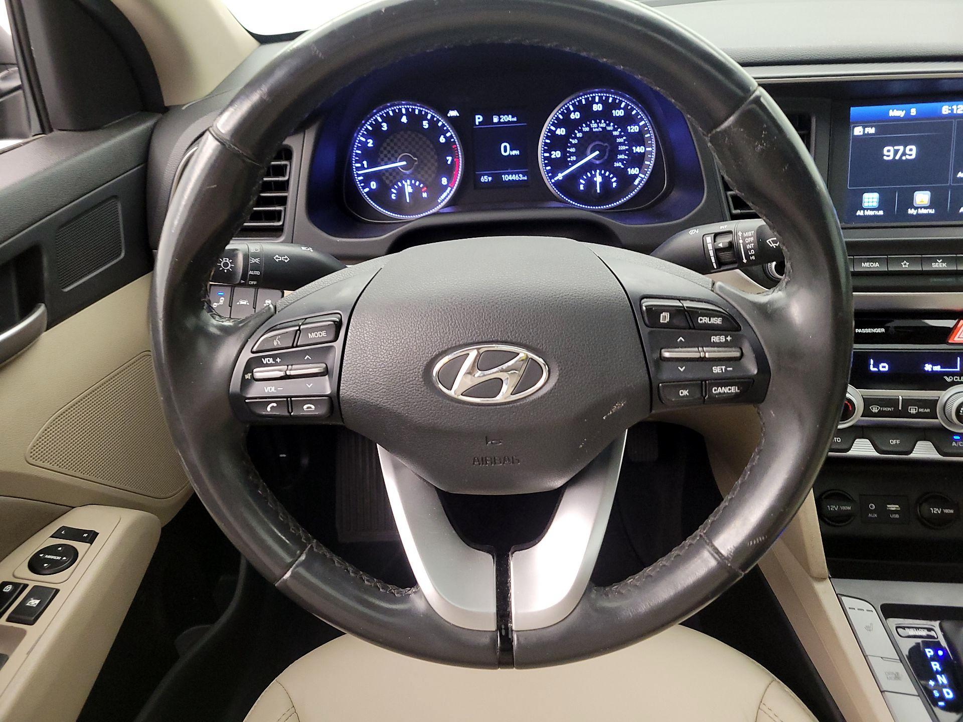 Thumbnail: 2020 Hyundai Elantra - 10