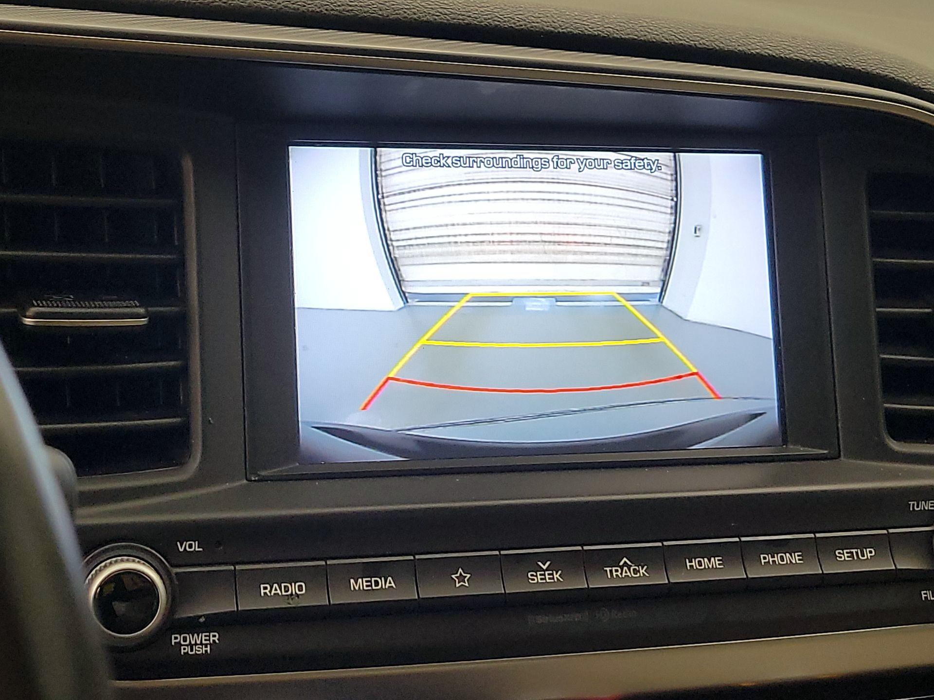 Thumbnail: 2020 Hyundai Elantra - 14