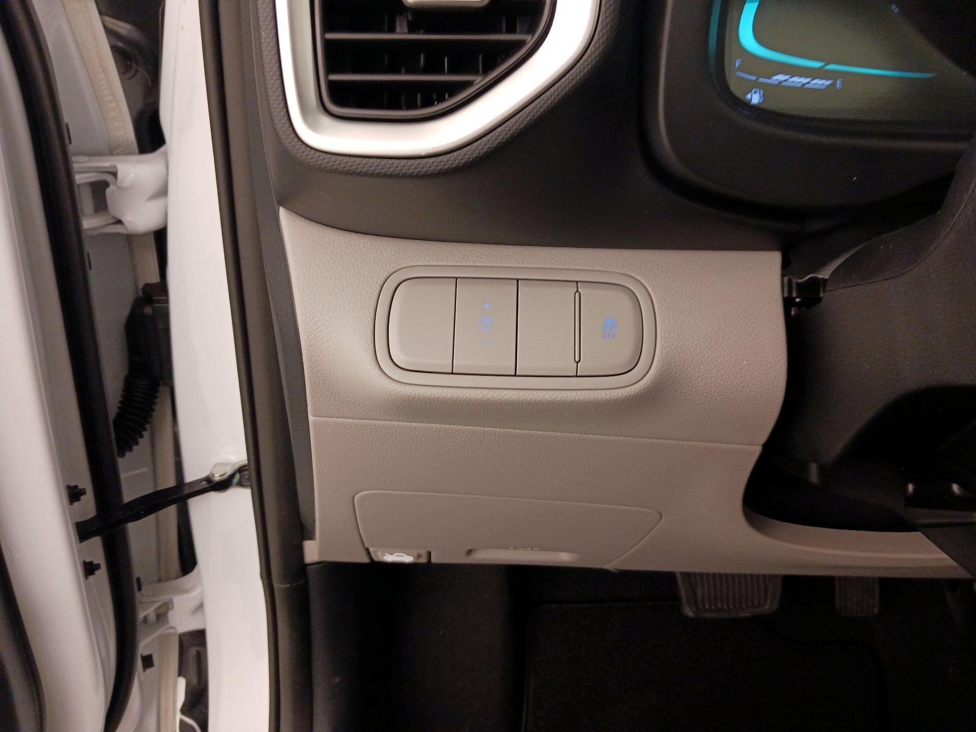 Thumbnail: 2026 Hyundai Venue - 13